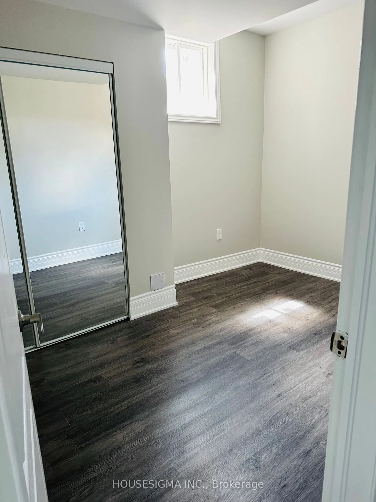 931 Pine Valley Circle