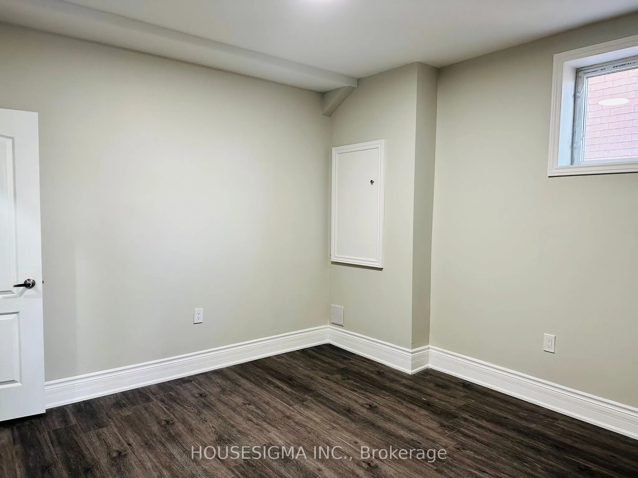 931 Pine Valley Circle