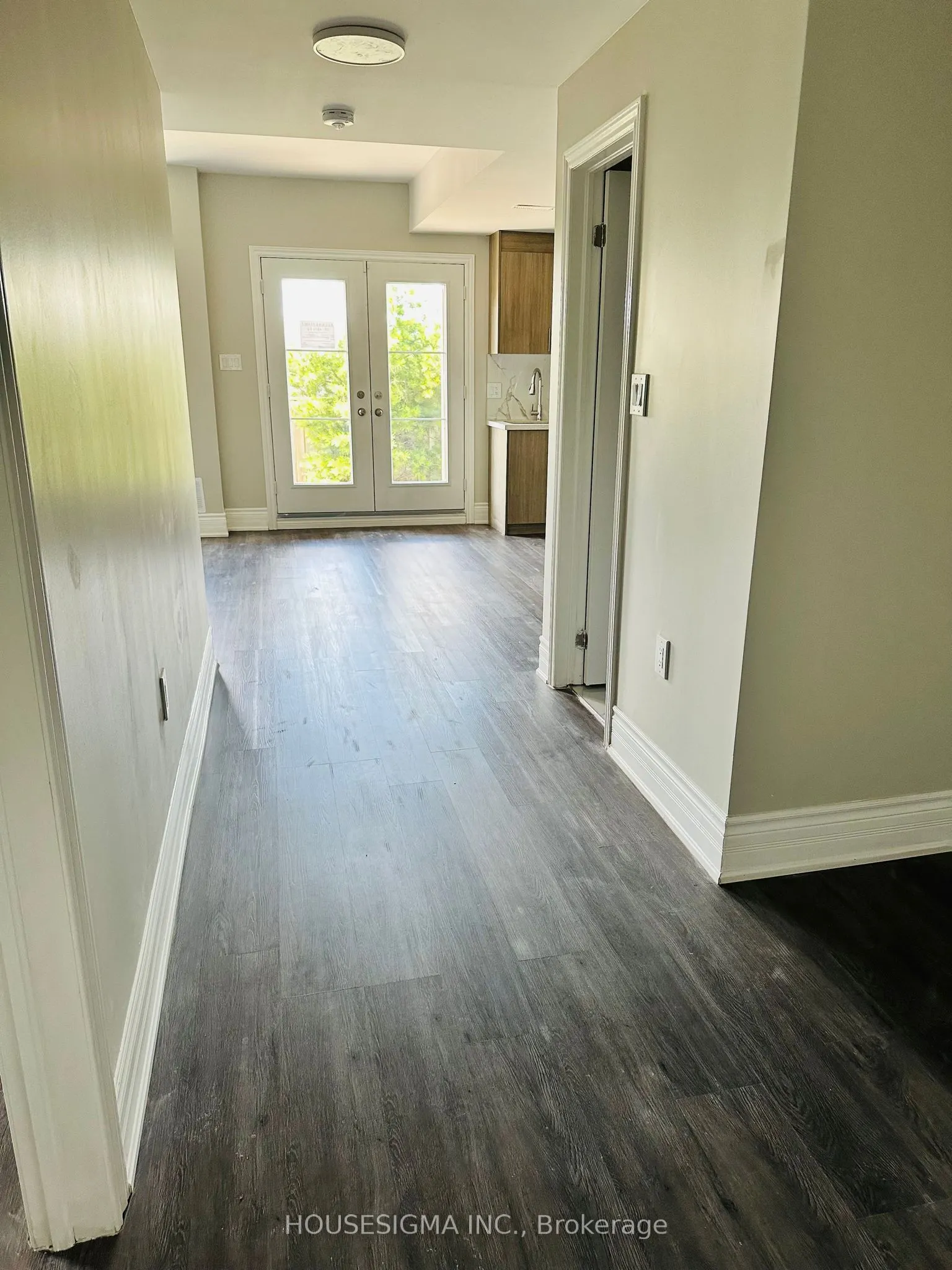 931 Pine Valley Circle