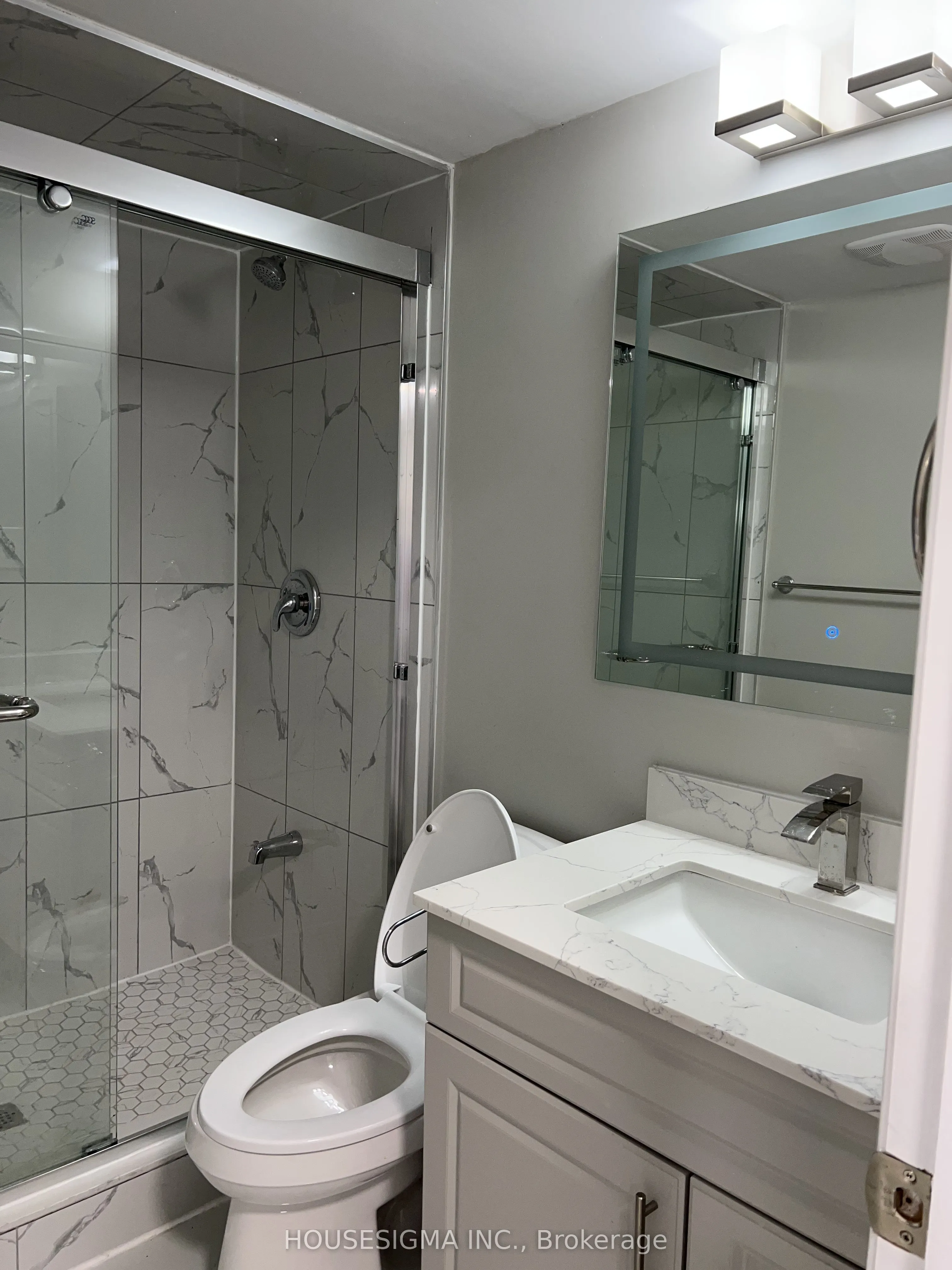 931 Pine Valley Circle