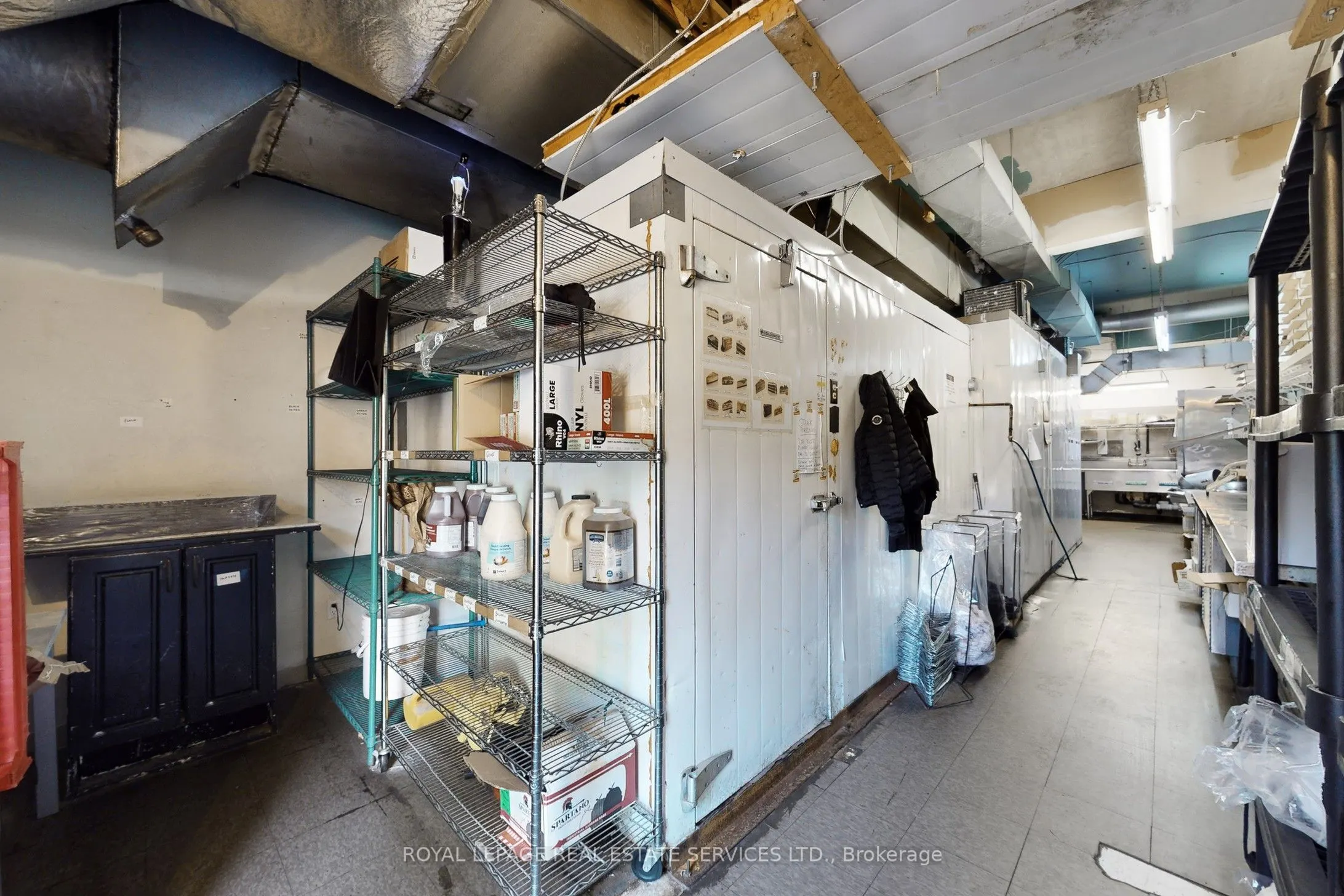 17 Commercial Street