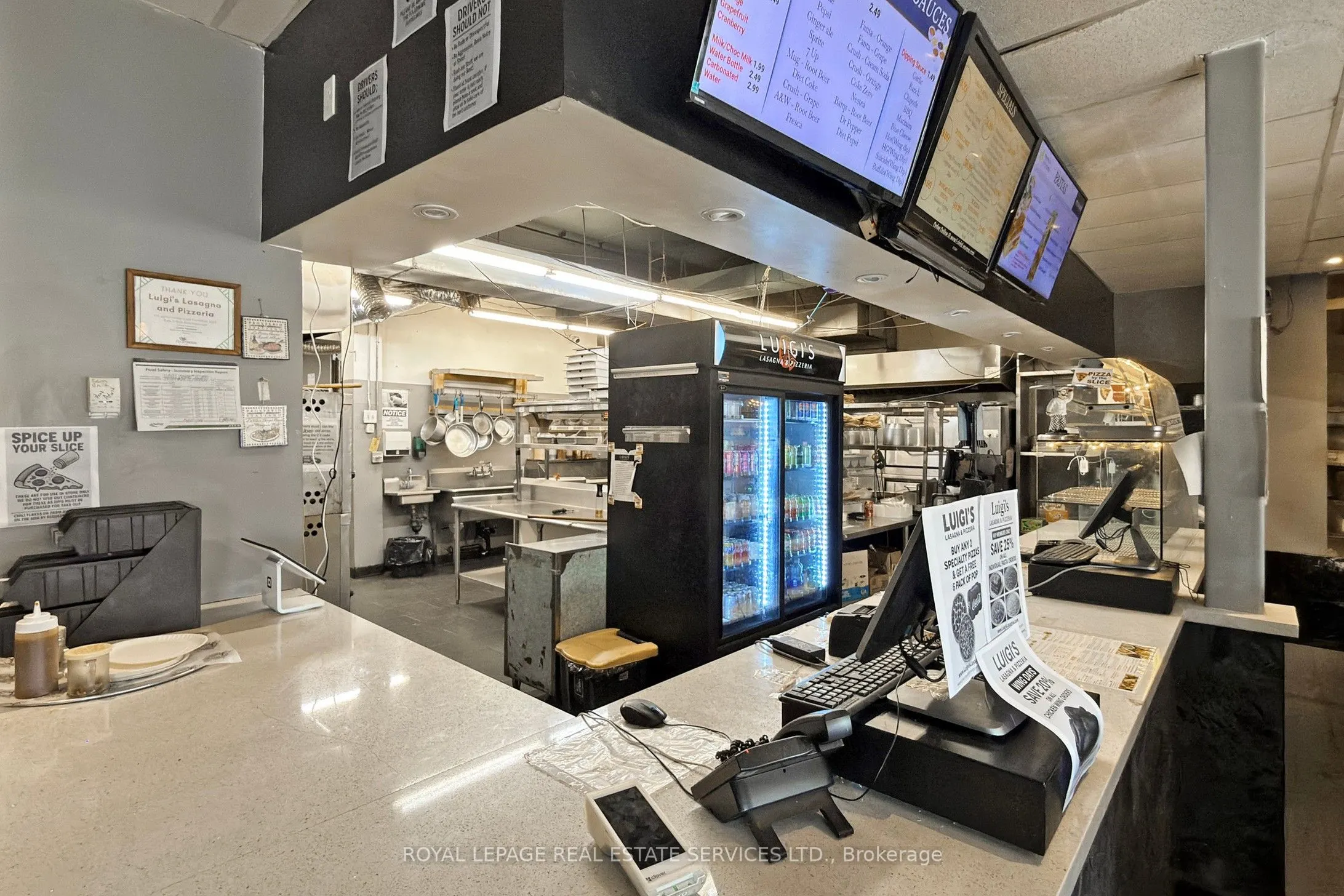 17 Commercial Street