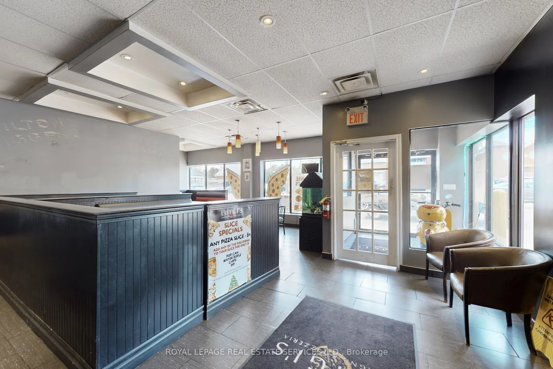 17 Commercial Street