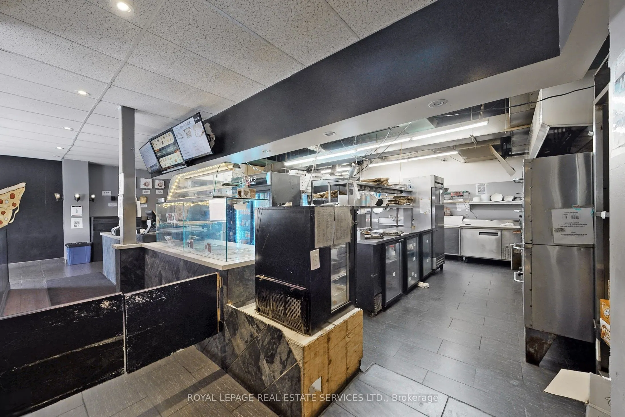 17 Commercial Street