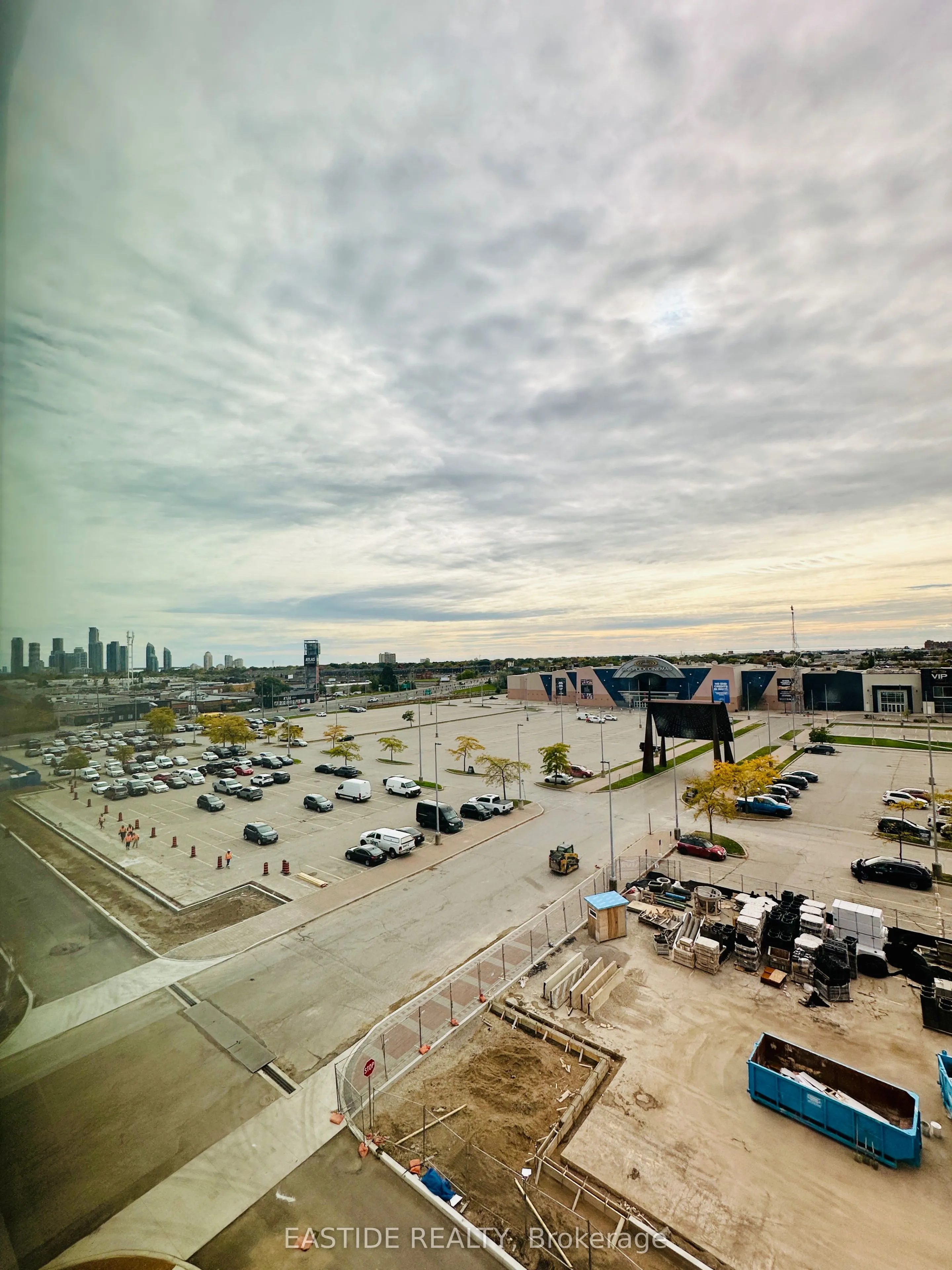 1037 The Queensway, #504