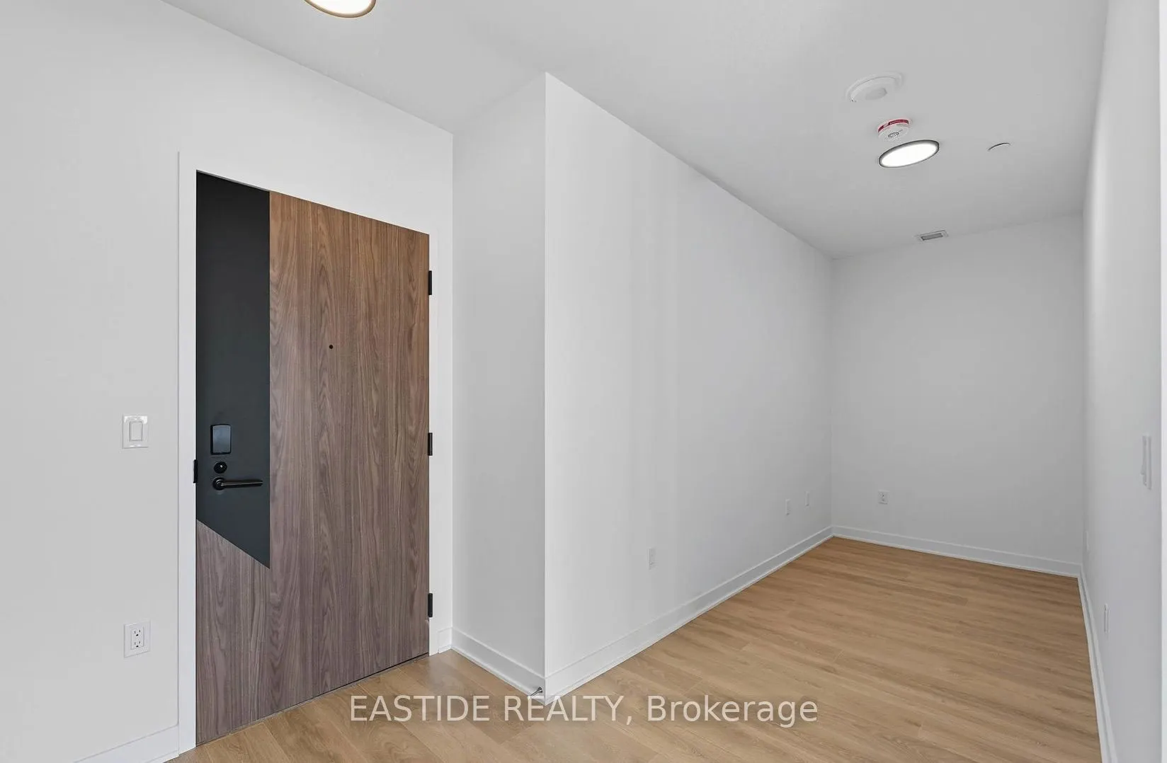 1037 The Queensway, #504