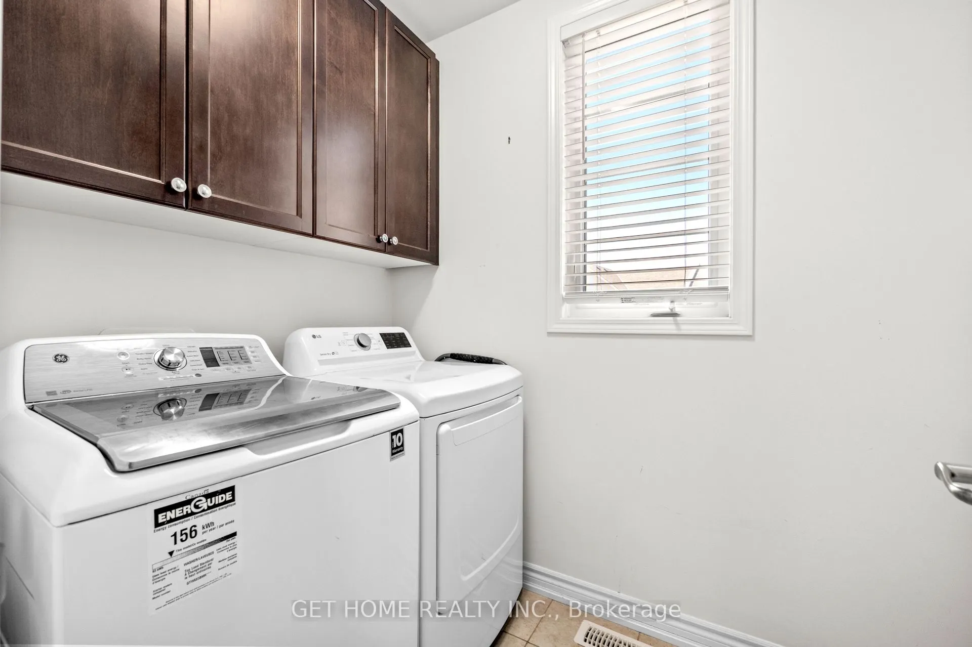 3489 VERNON POWELL Drive