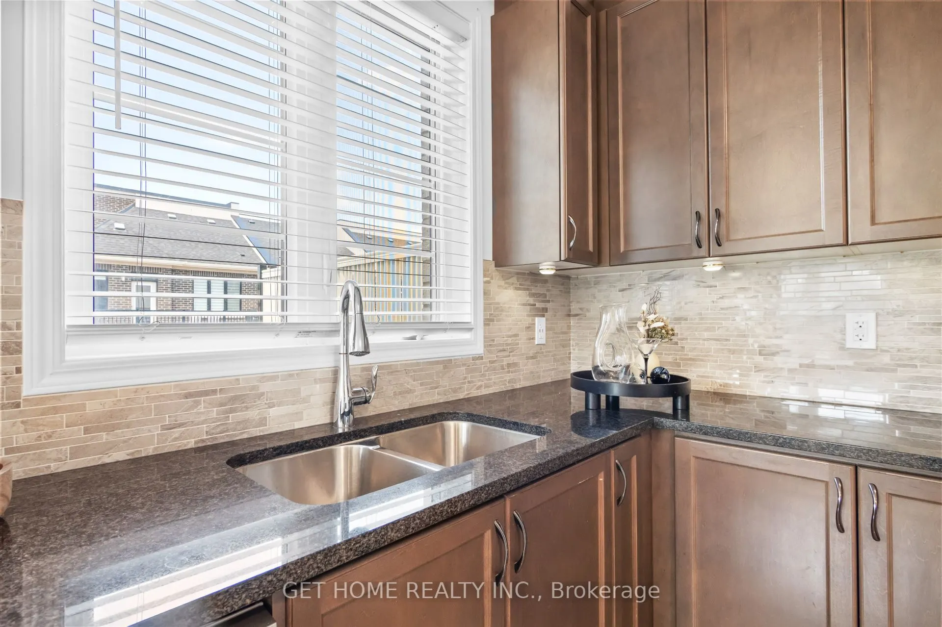 3489 VERNON POWELL Drive