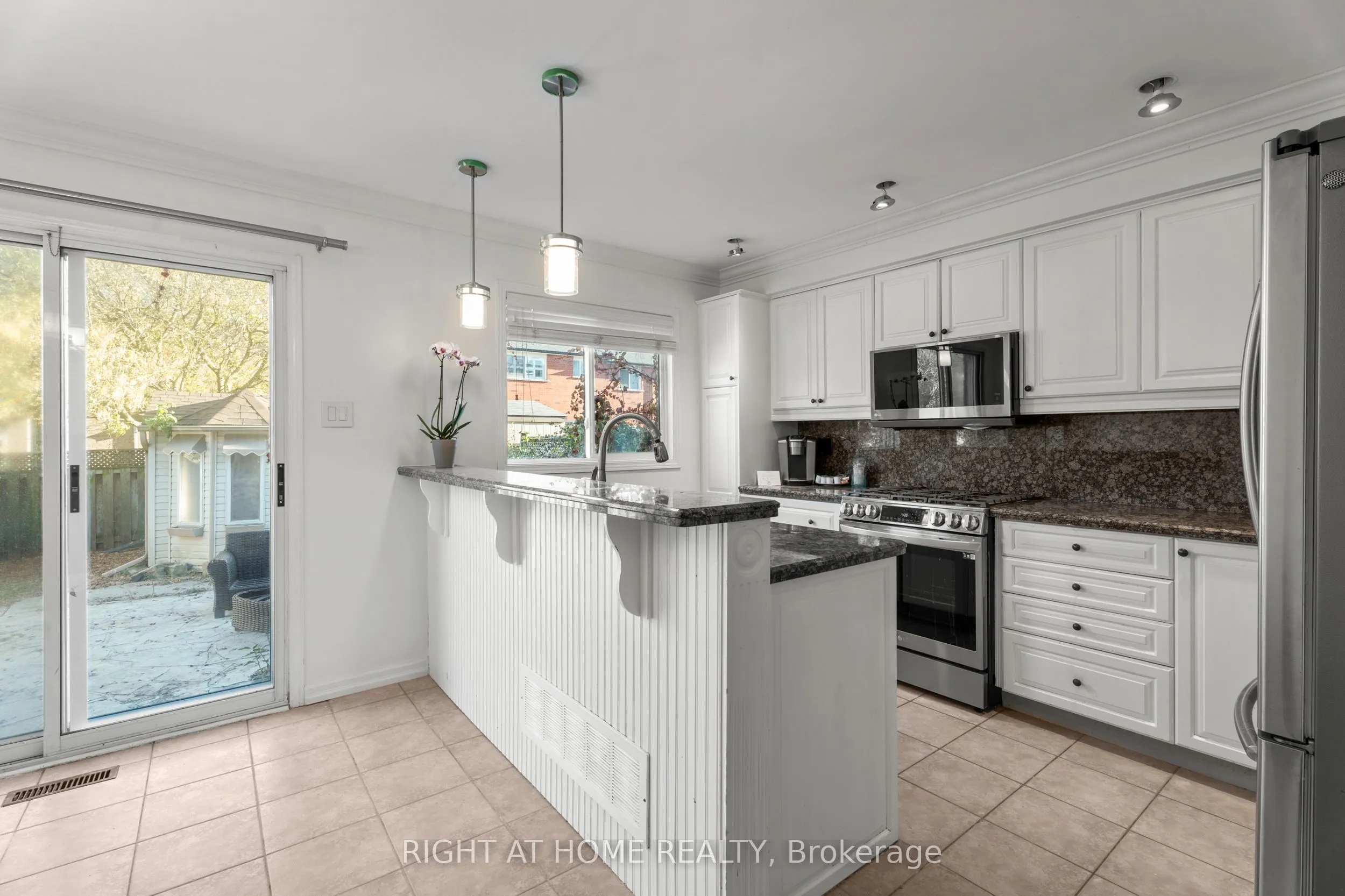 5114 Falconcrest Drive