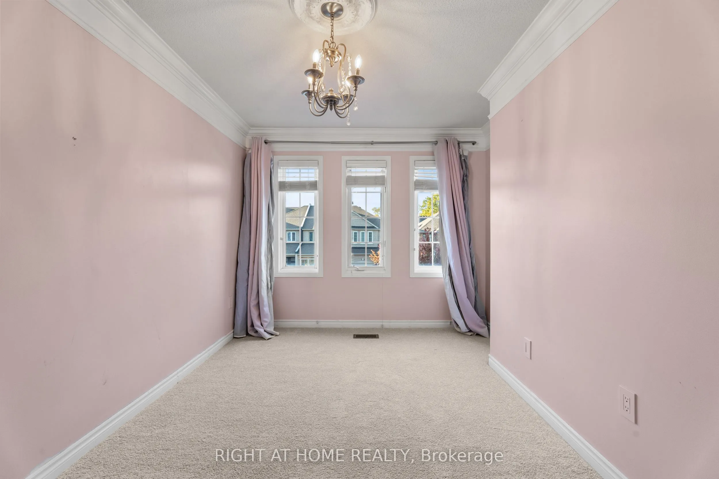 5114 Falconcrest Drive