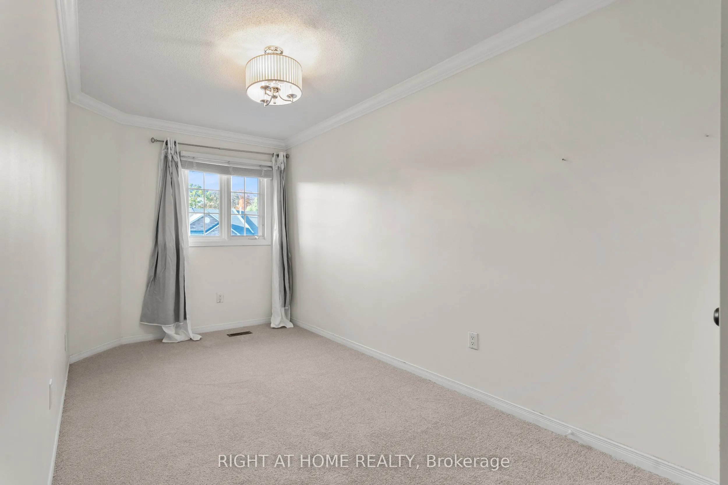 5114 Falconcrest Drive