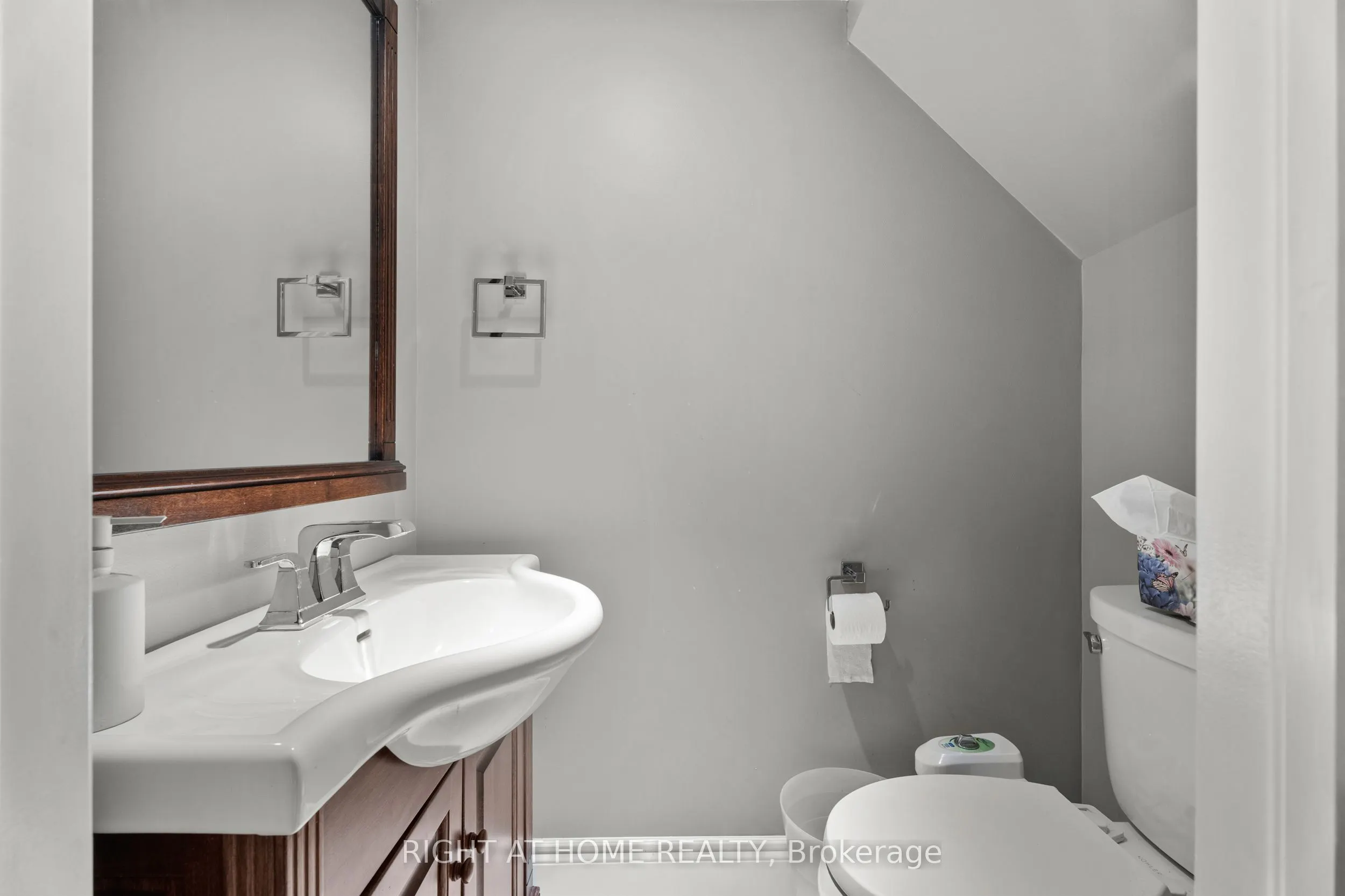 5114 Falconcrest Drive