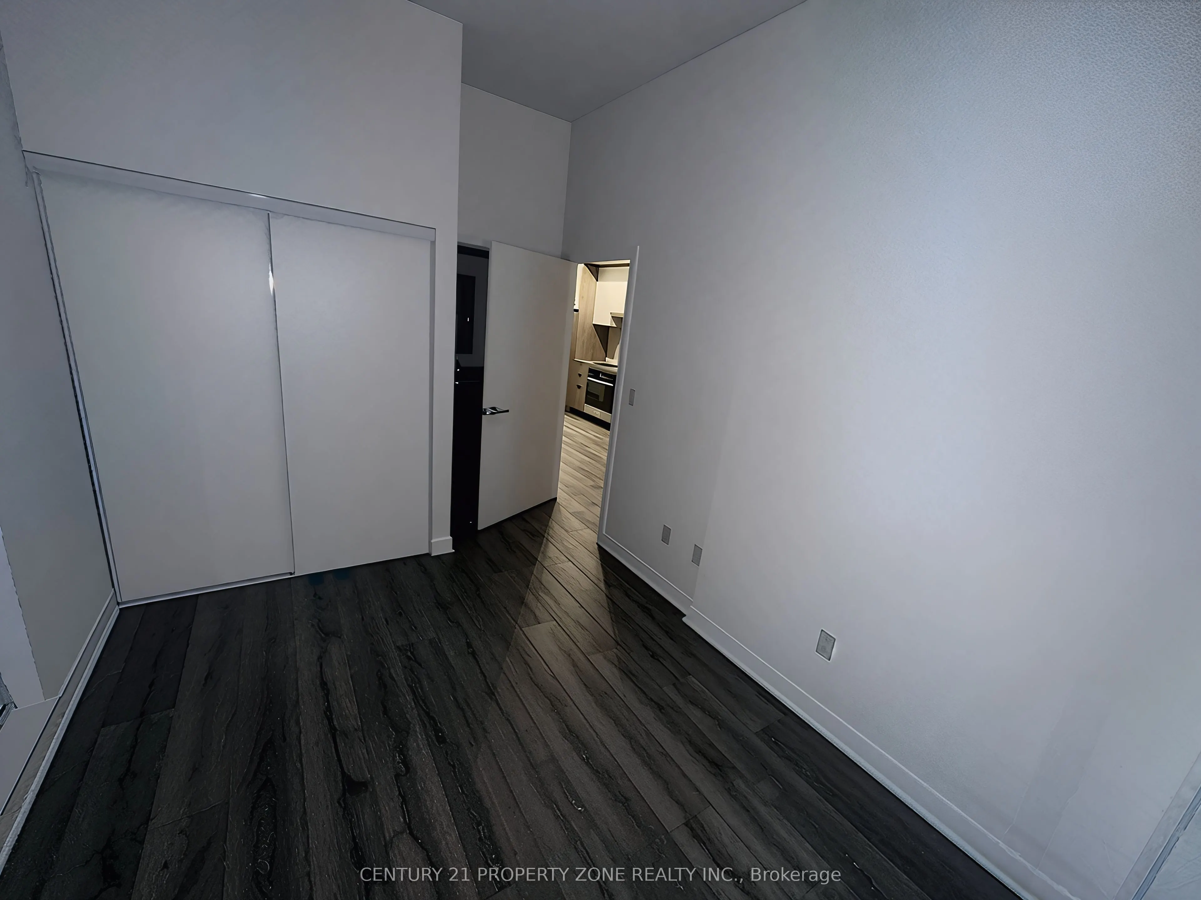 1007 The Queensway, #218