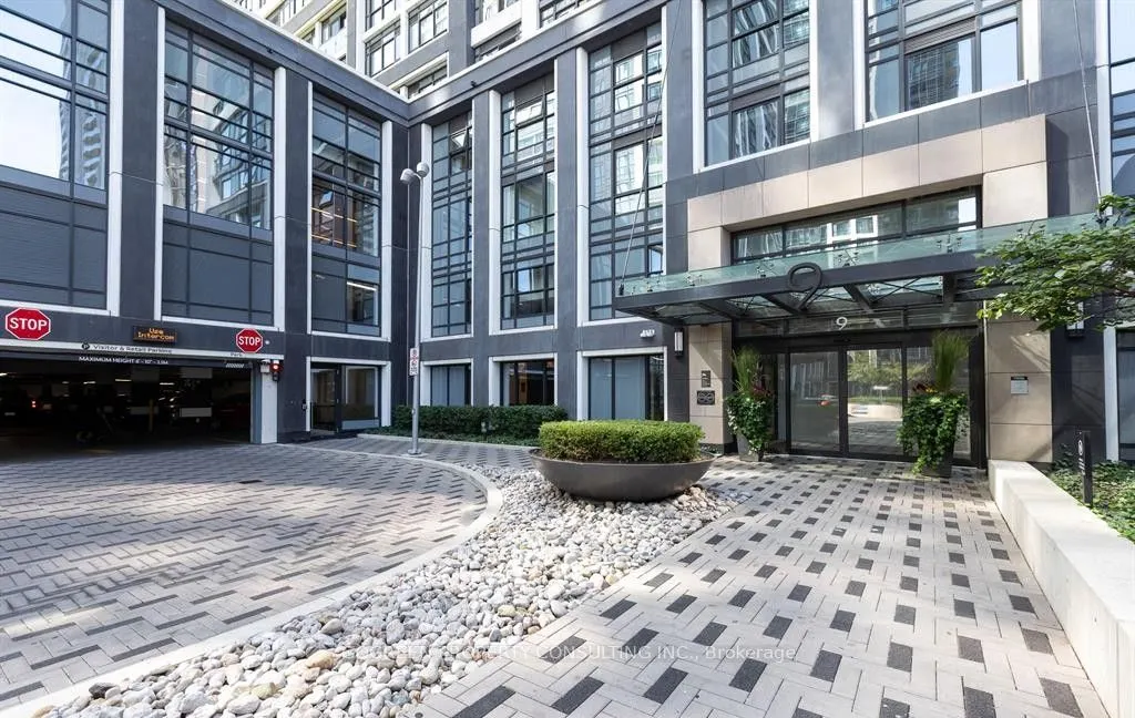 9 Mabelle Avenue, #3316