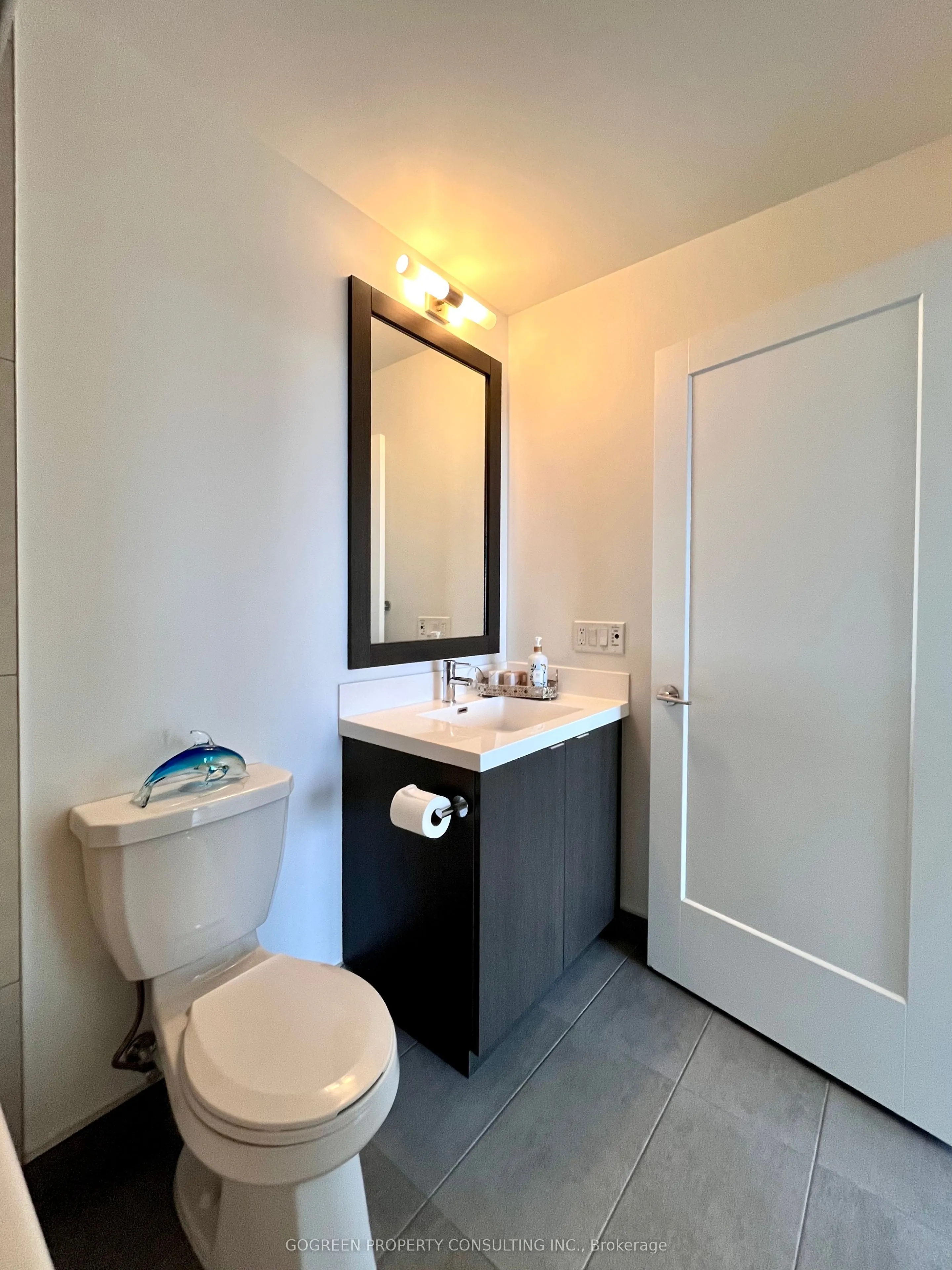 9 Mabelle Avenue, #3316