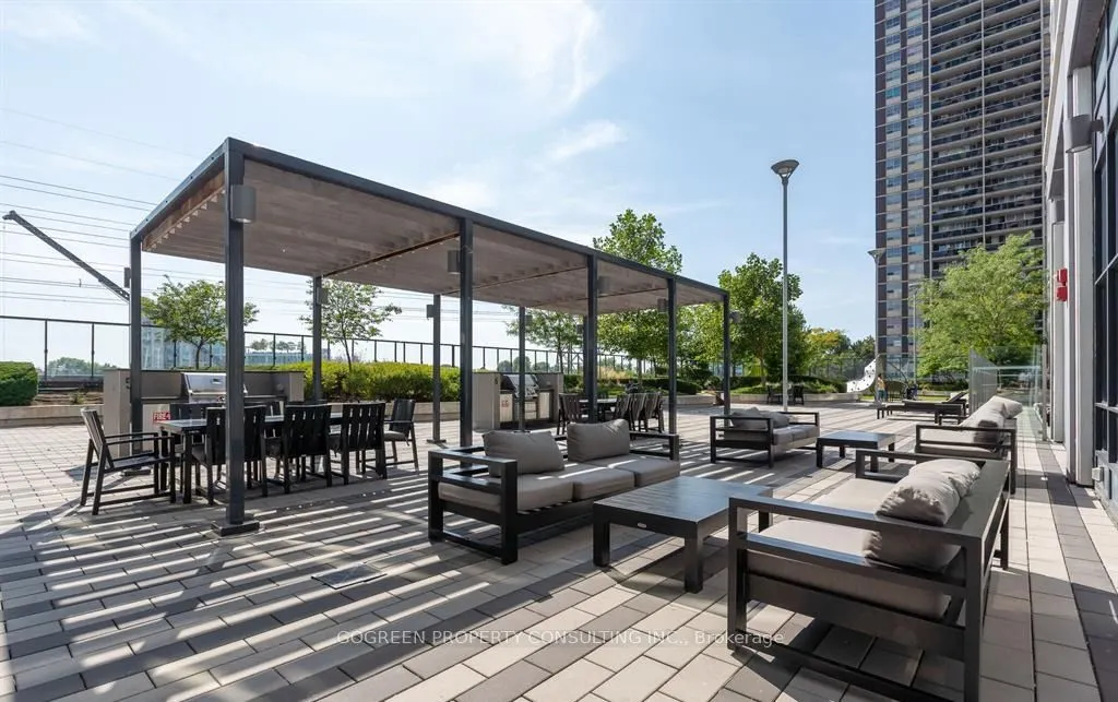 9 Mabelle Avenue, #3316