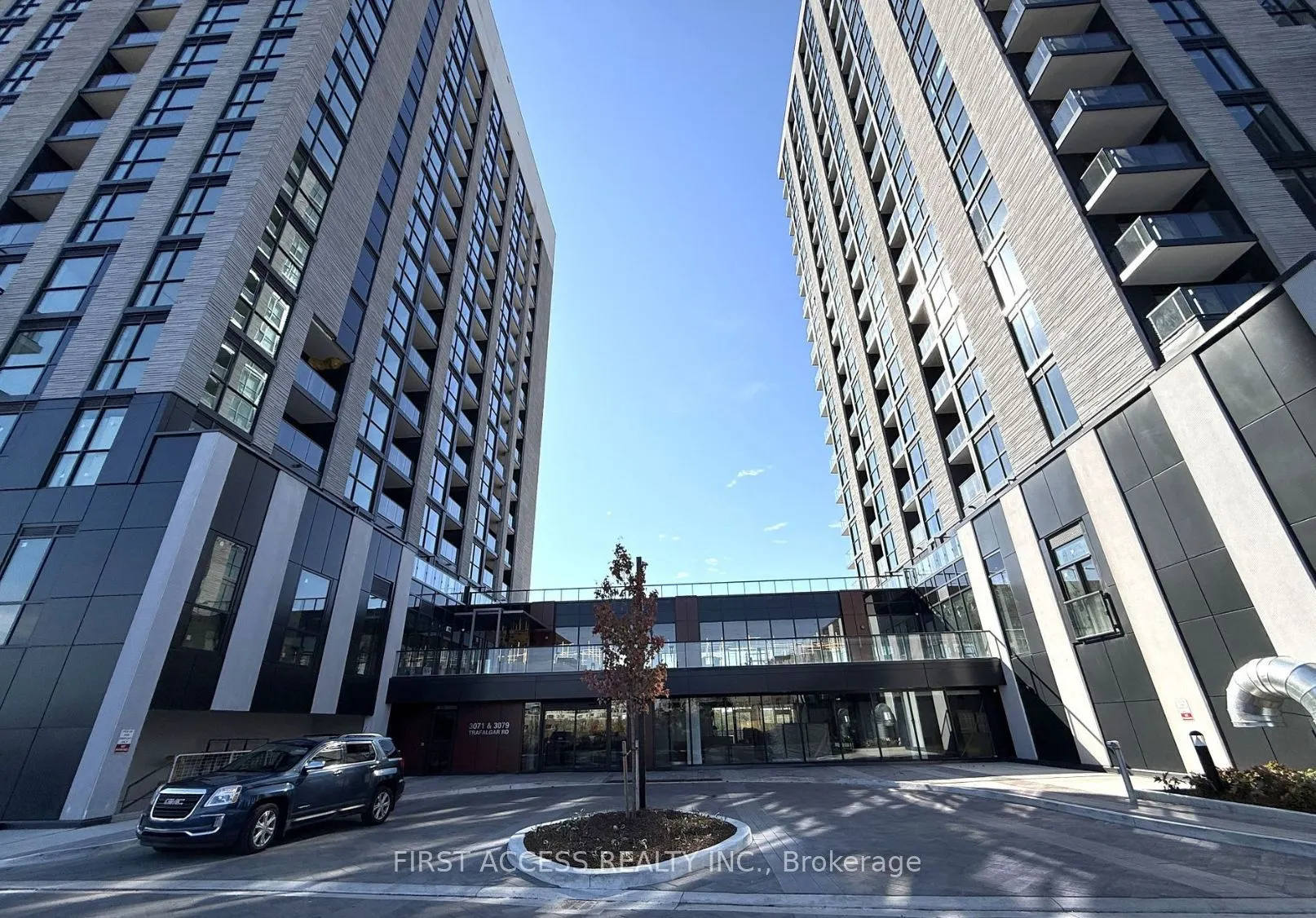 3071 Trafalgar Road, #512