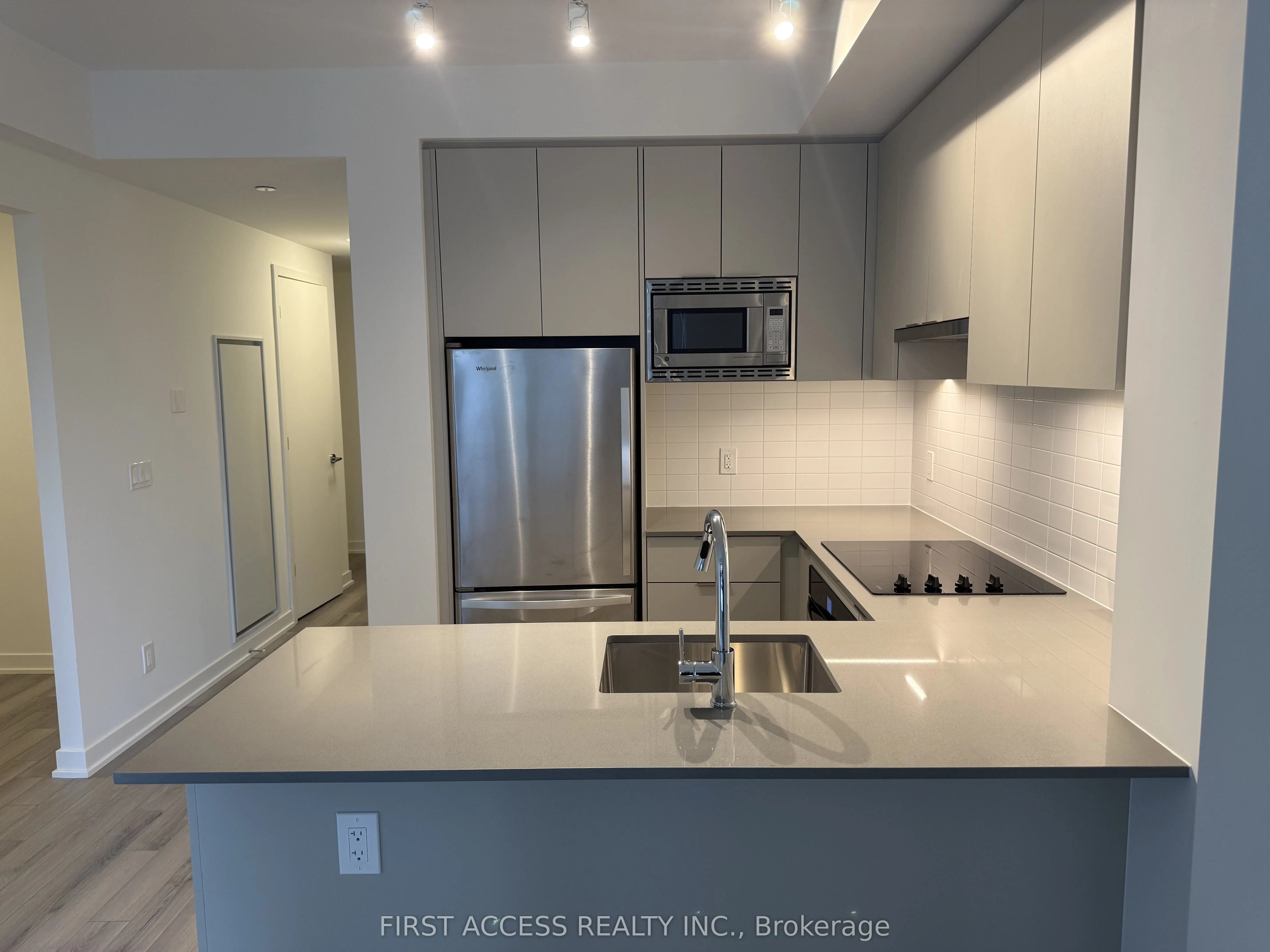 3071 Trafalgar Road, #512