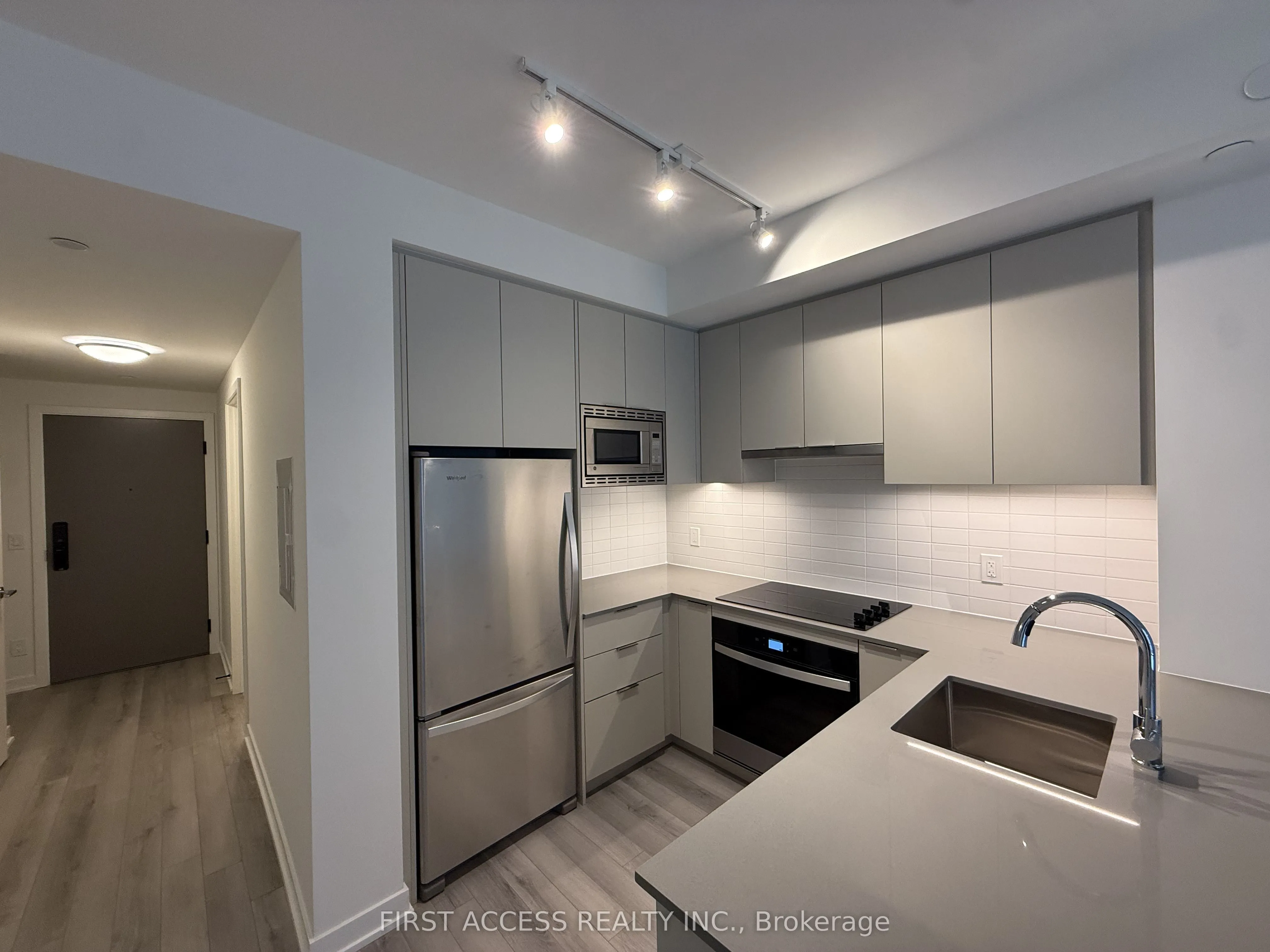 3071 Trafalgar Road, #512