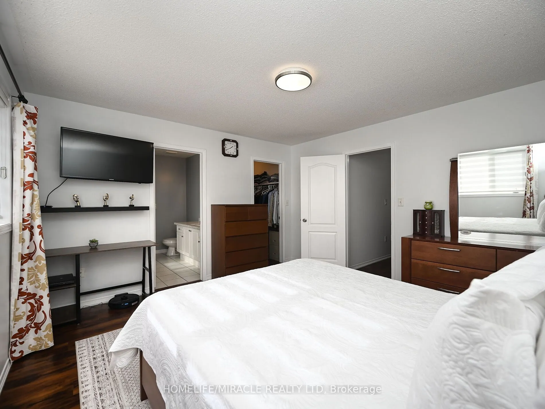 4717 Colombo Crescent