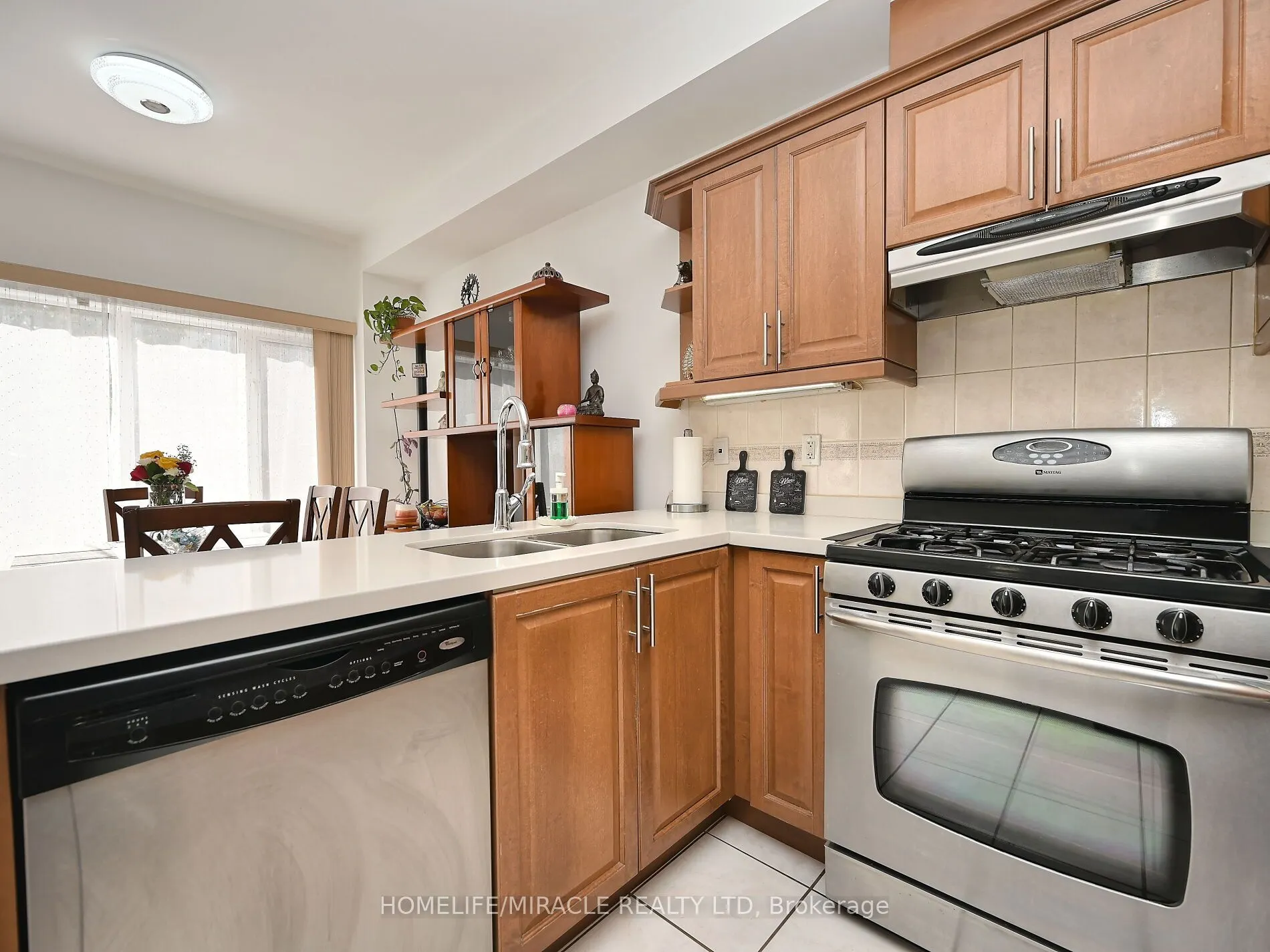 4717 Colombo Crescent