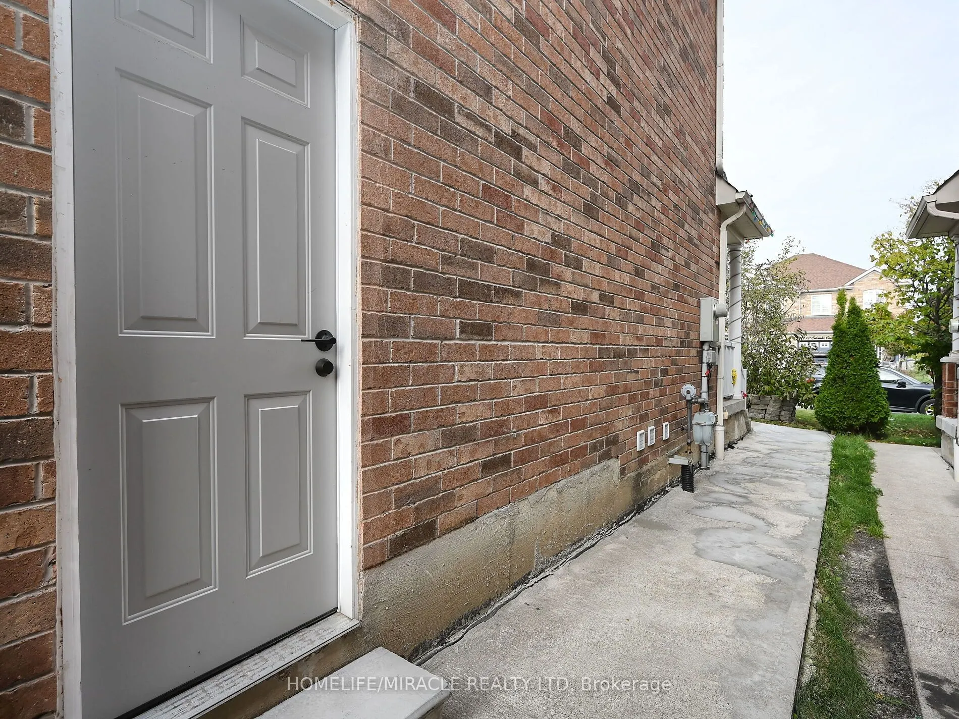 4717 Colombo Crescent