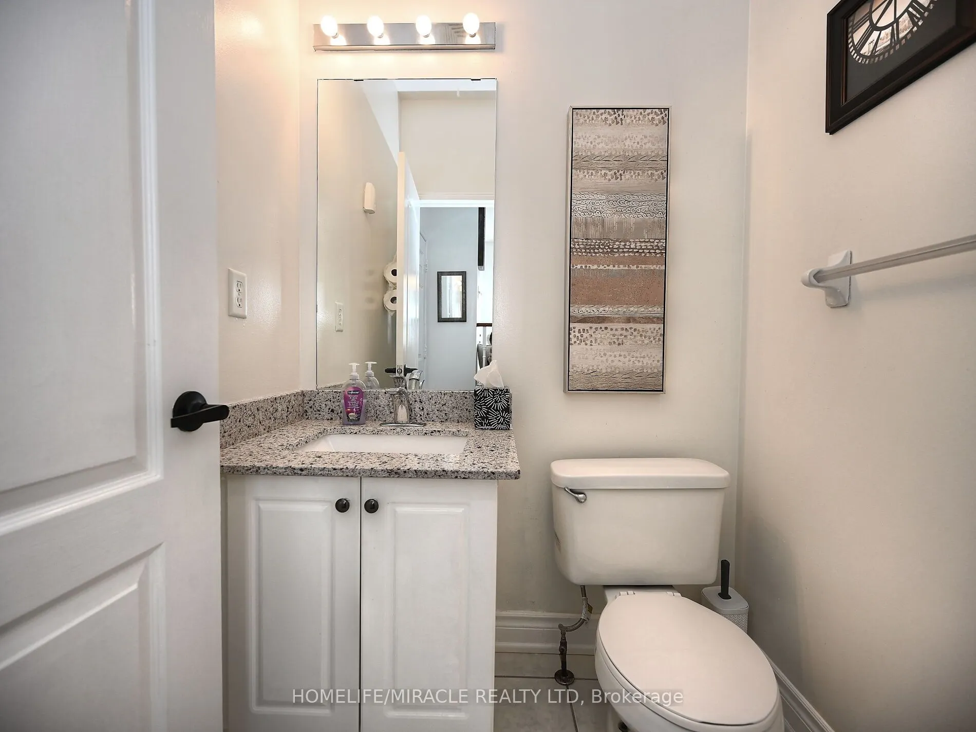 4717 Colombo Crescent