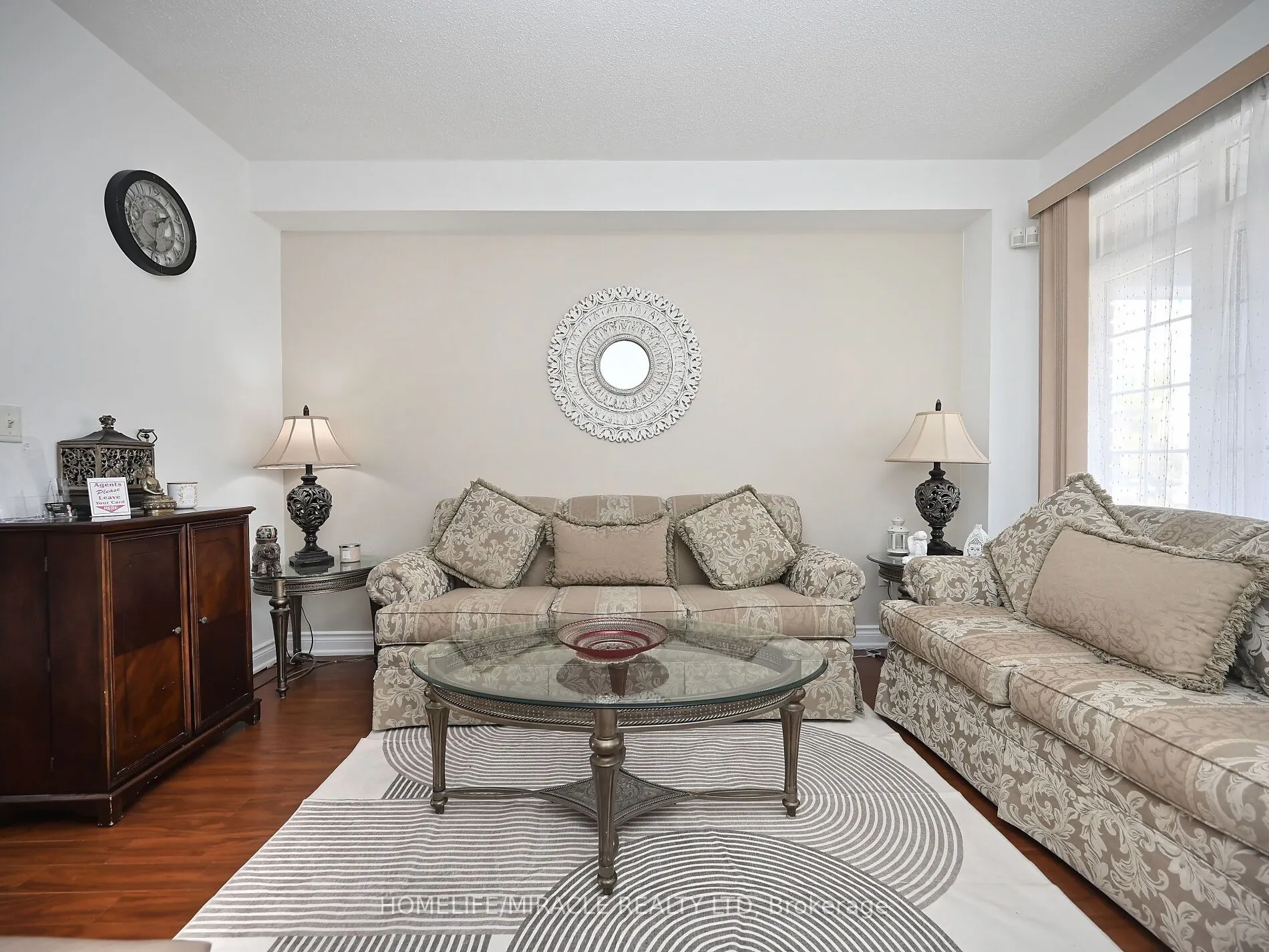 4717 Colombo Crescent