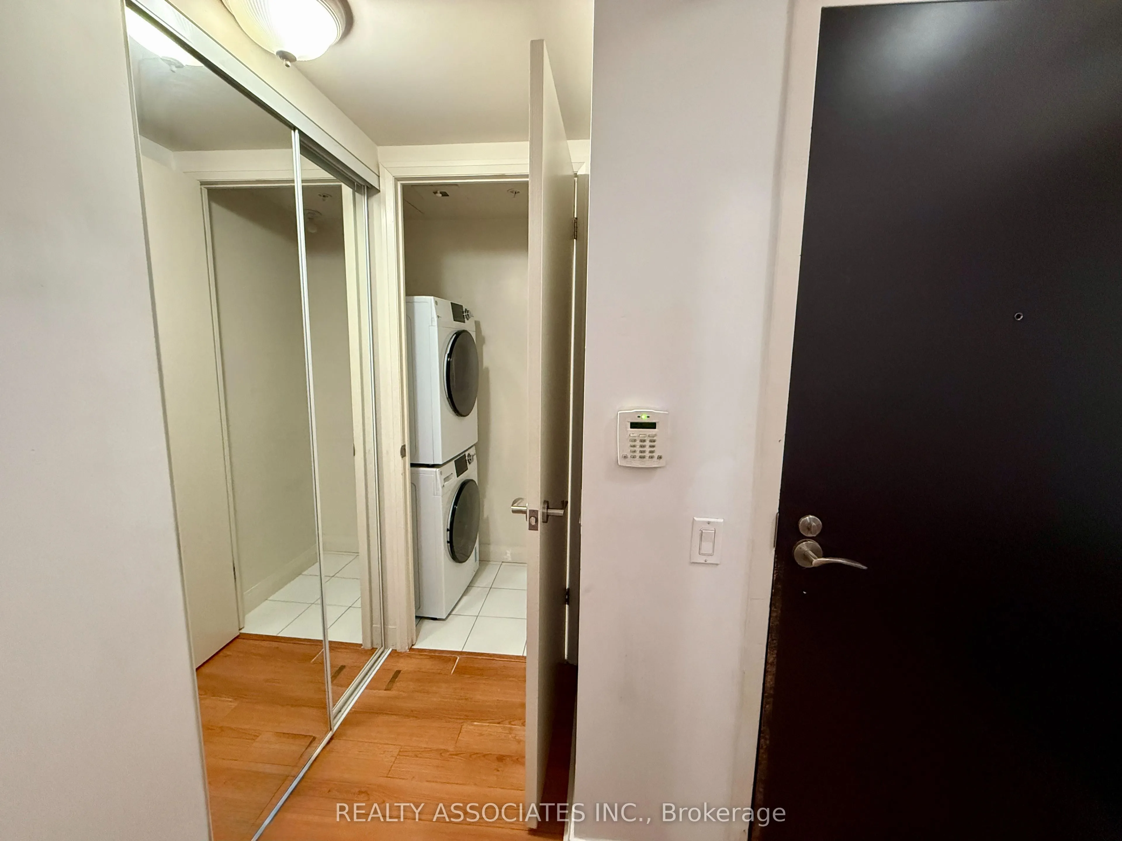 5 Valhalla Inn Road, #2501