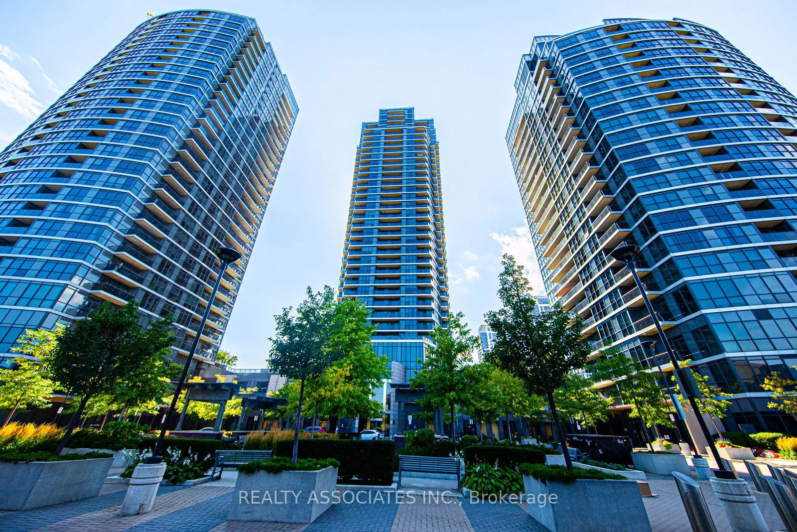 5 Valhalla Inn Road, #2501