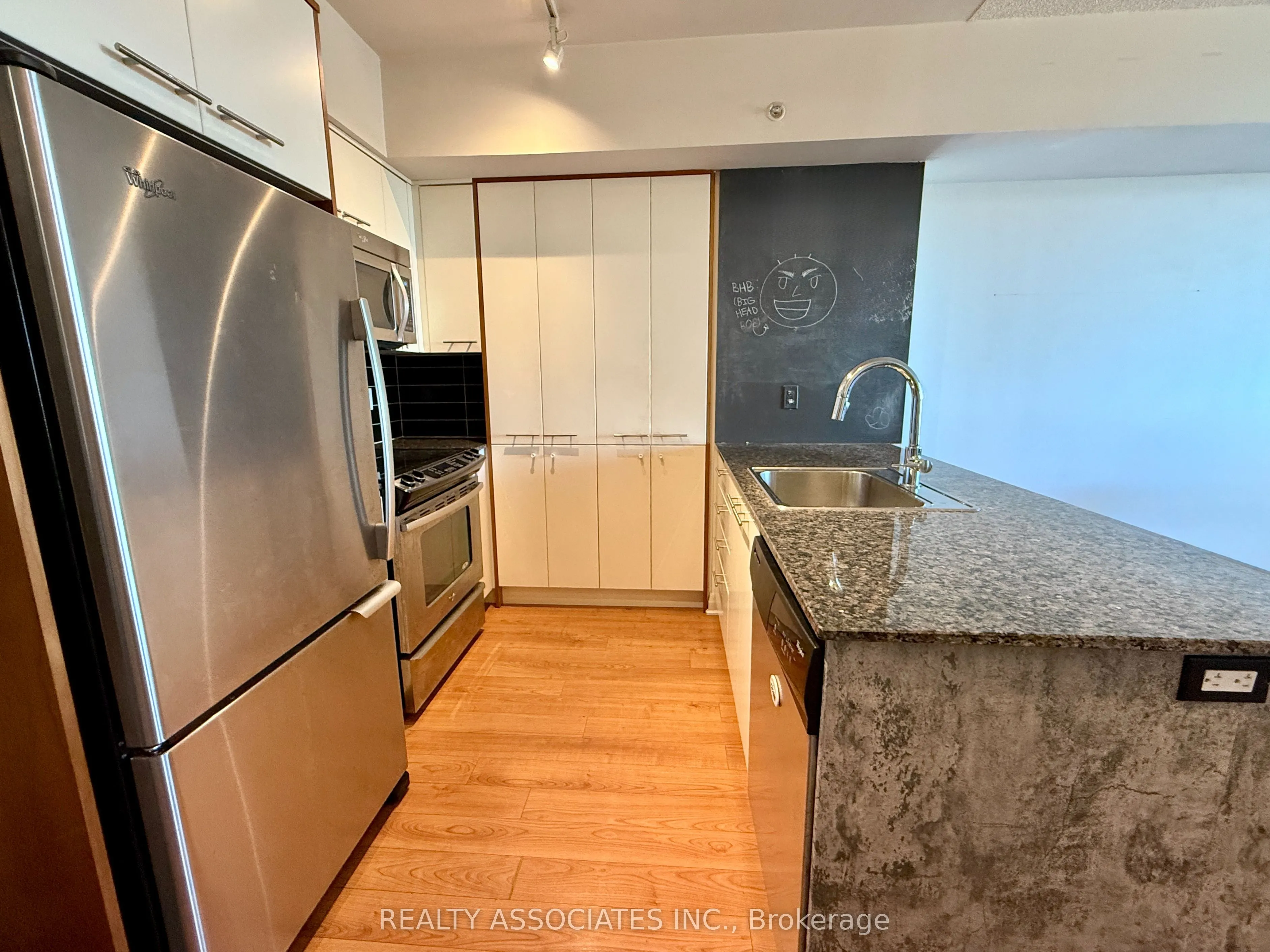 5 Valhalla Inn Road, #2501