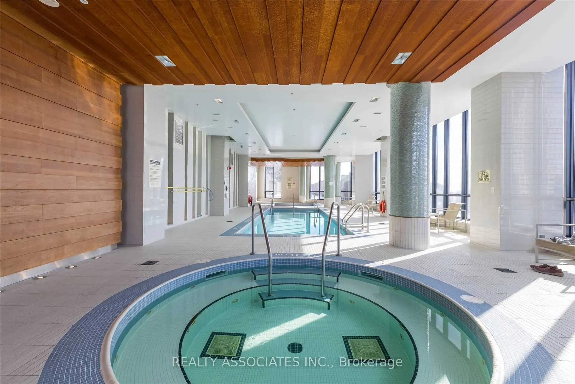 5 Valhalla Inn Road, #2501