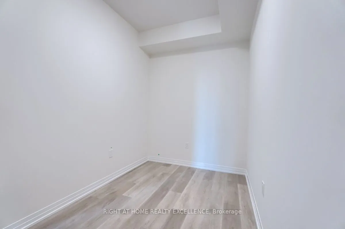 15 Watergarden Drive, #1010