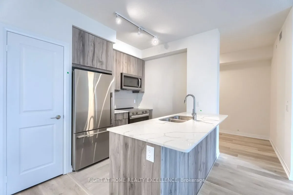 15 Watergarden Drive, #1010