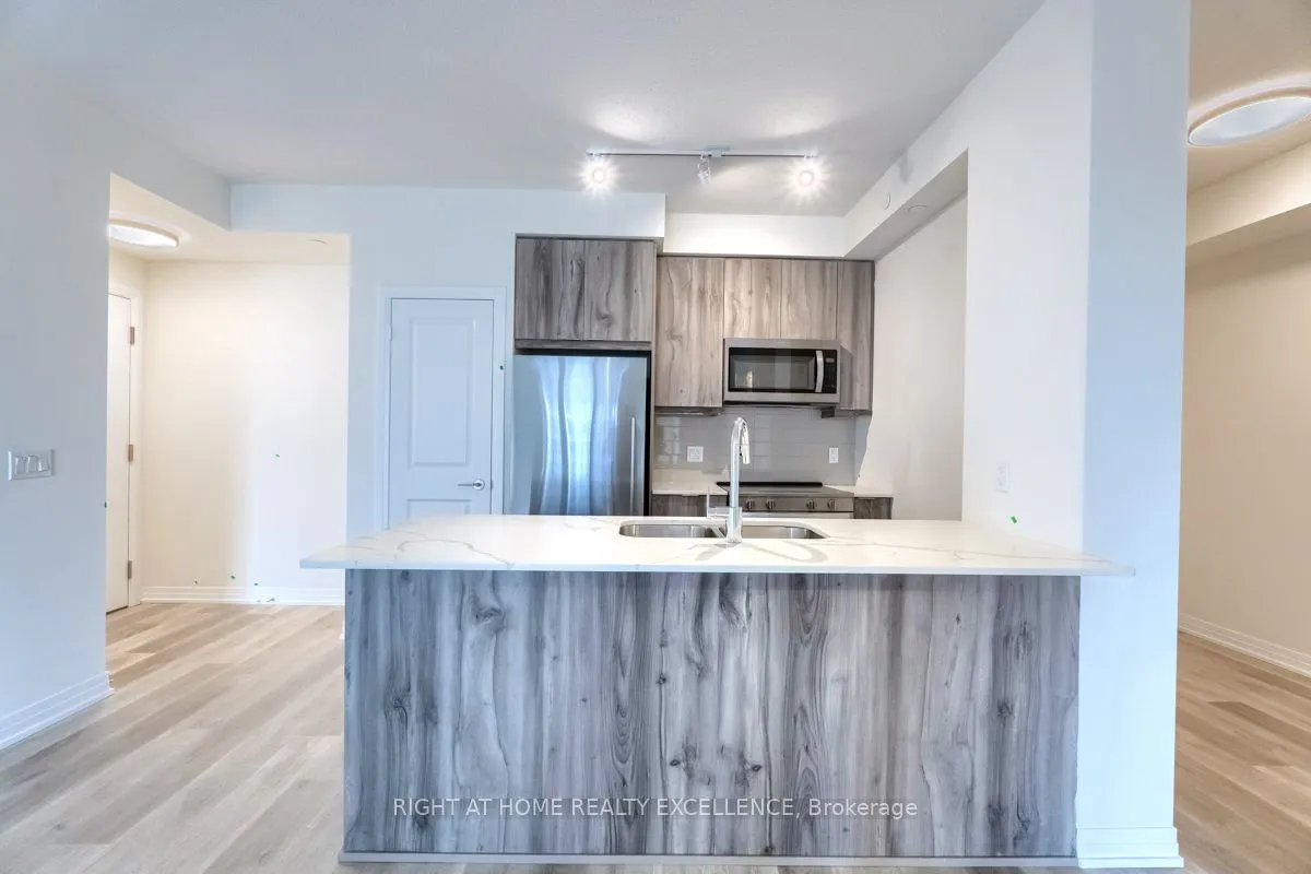 15 Watergarden Drive, #1010