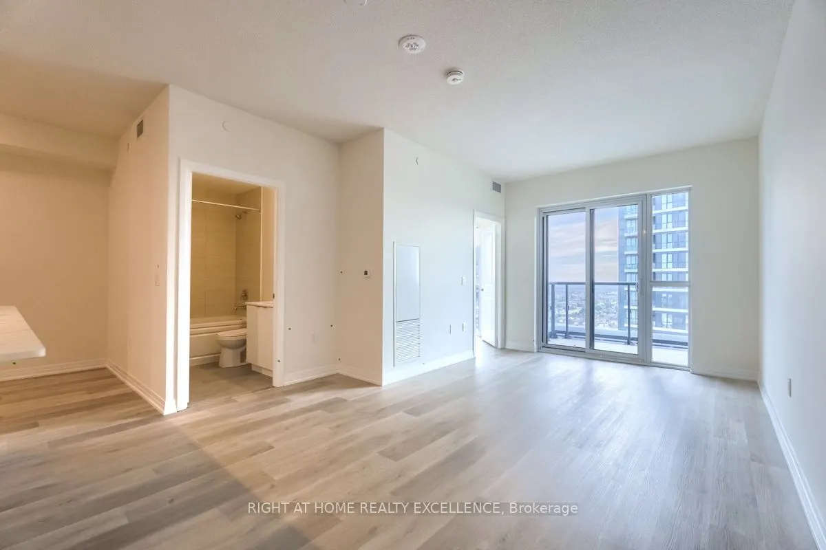 15 Watergarden Drive, #1010