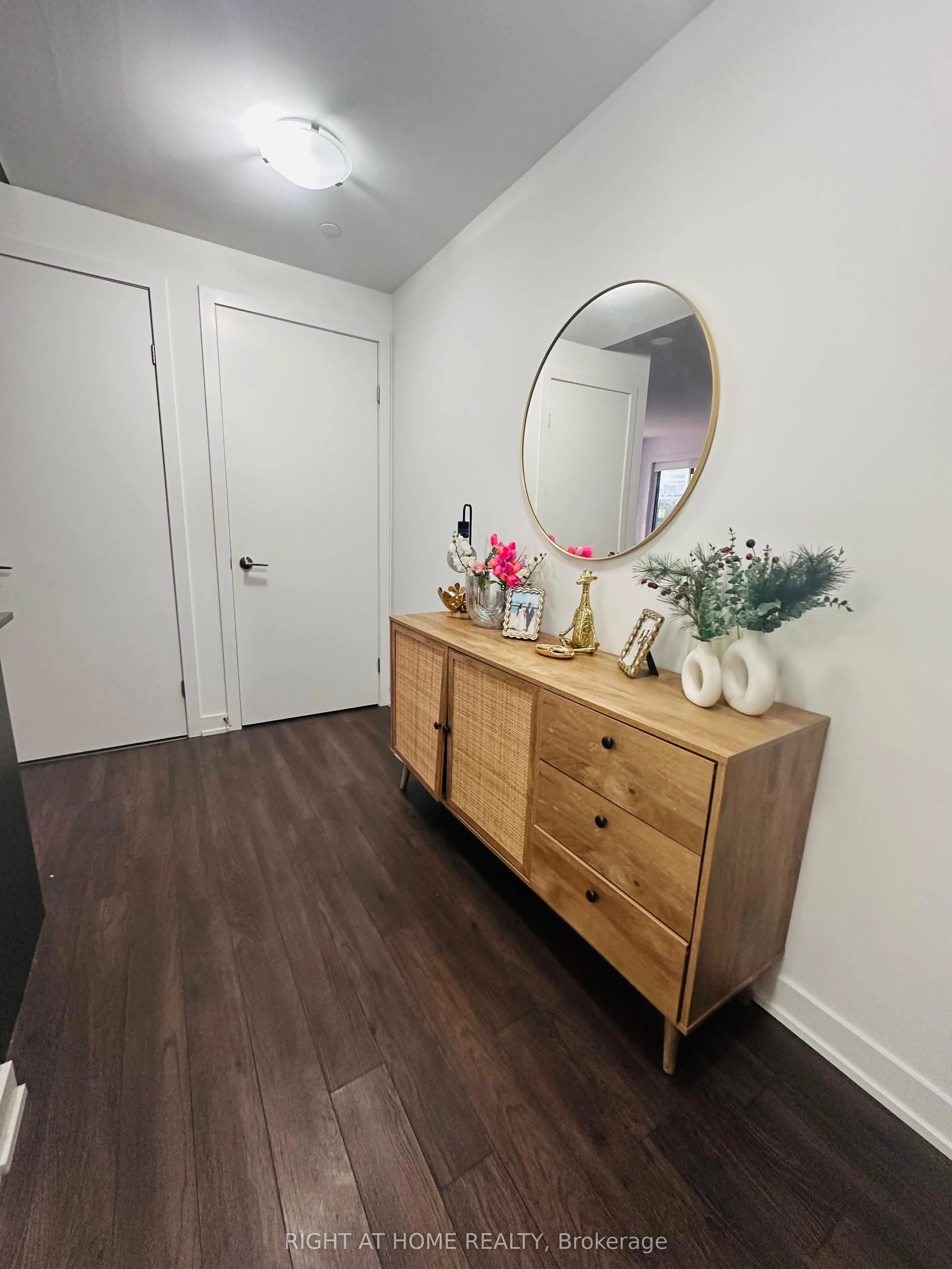 10 Park Lawn Road, #506