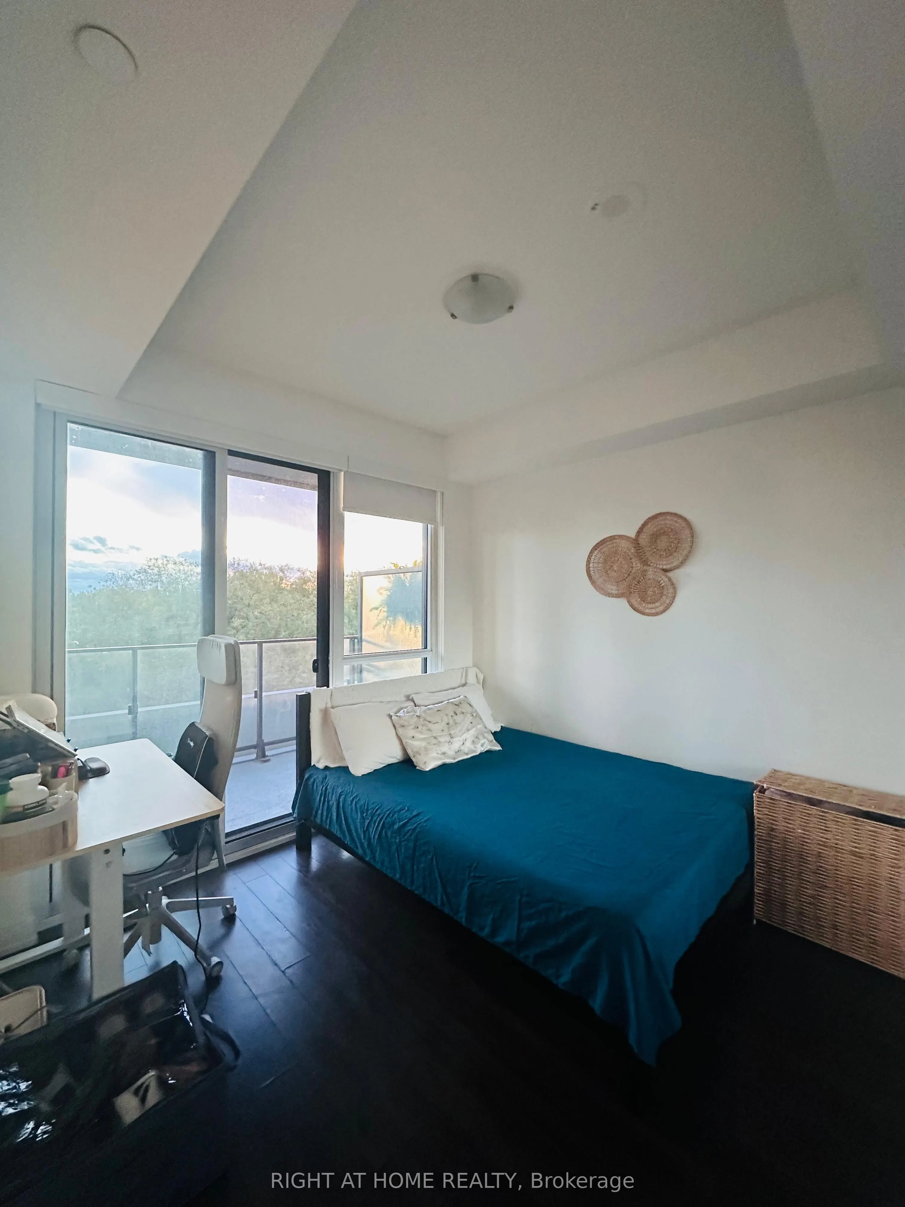 10 Park Lawn Road, #506