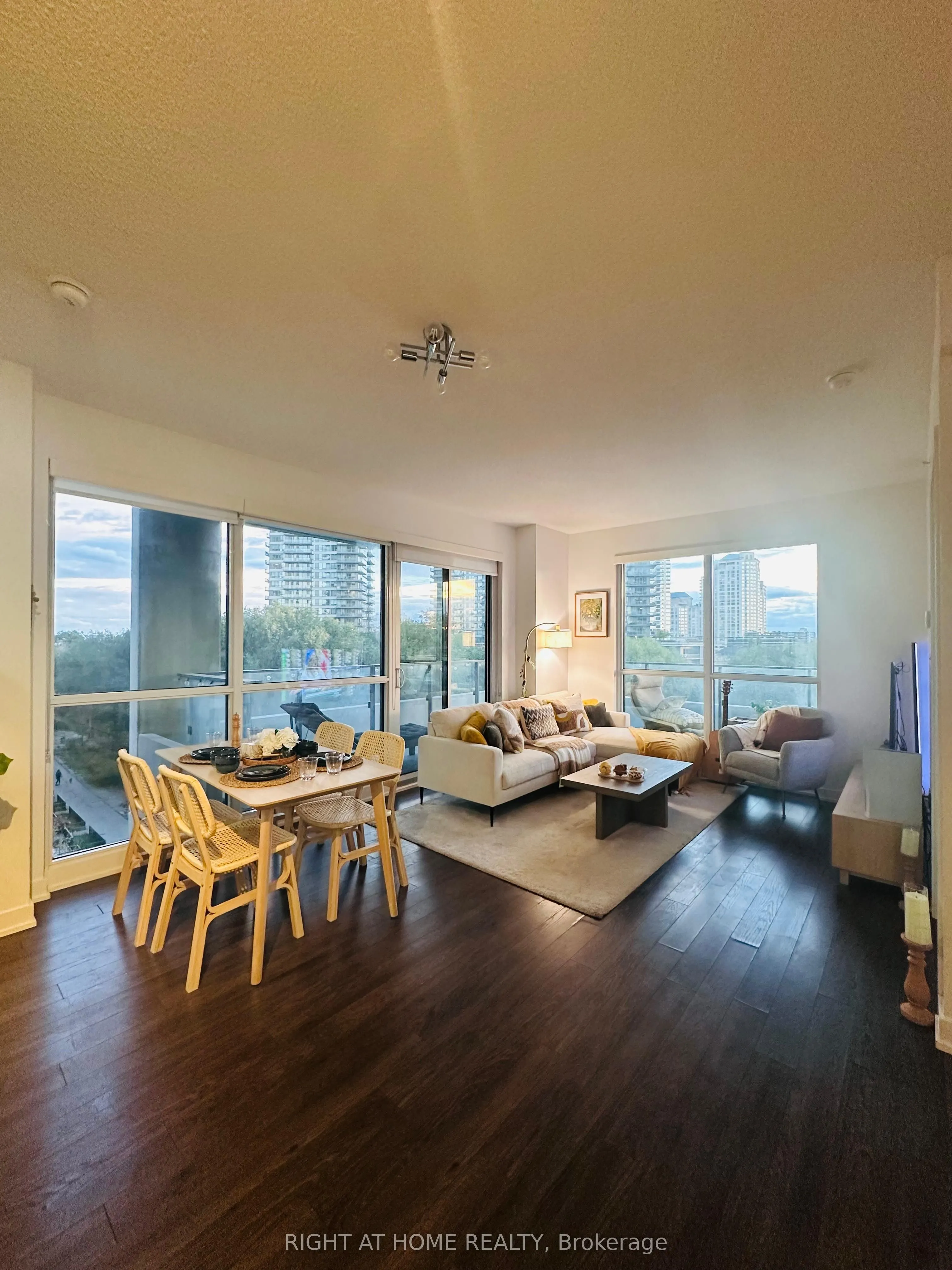 10 Park Lawn Road, #506