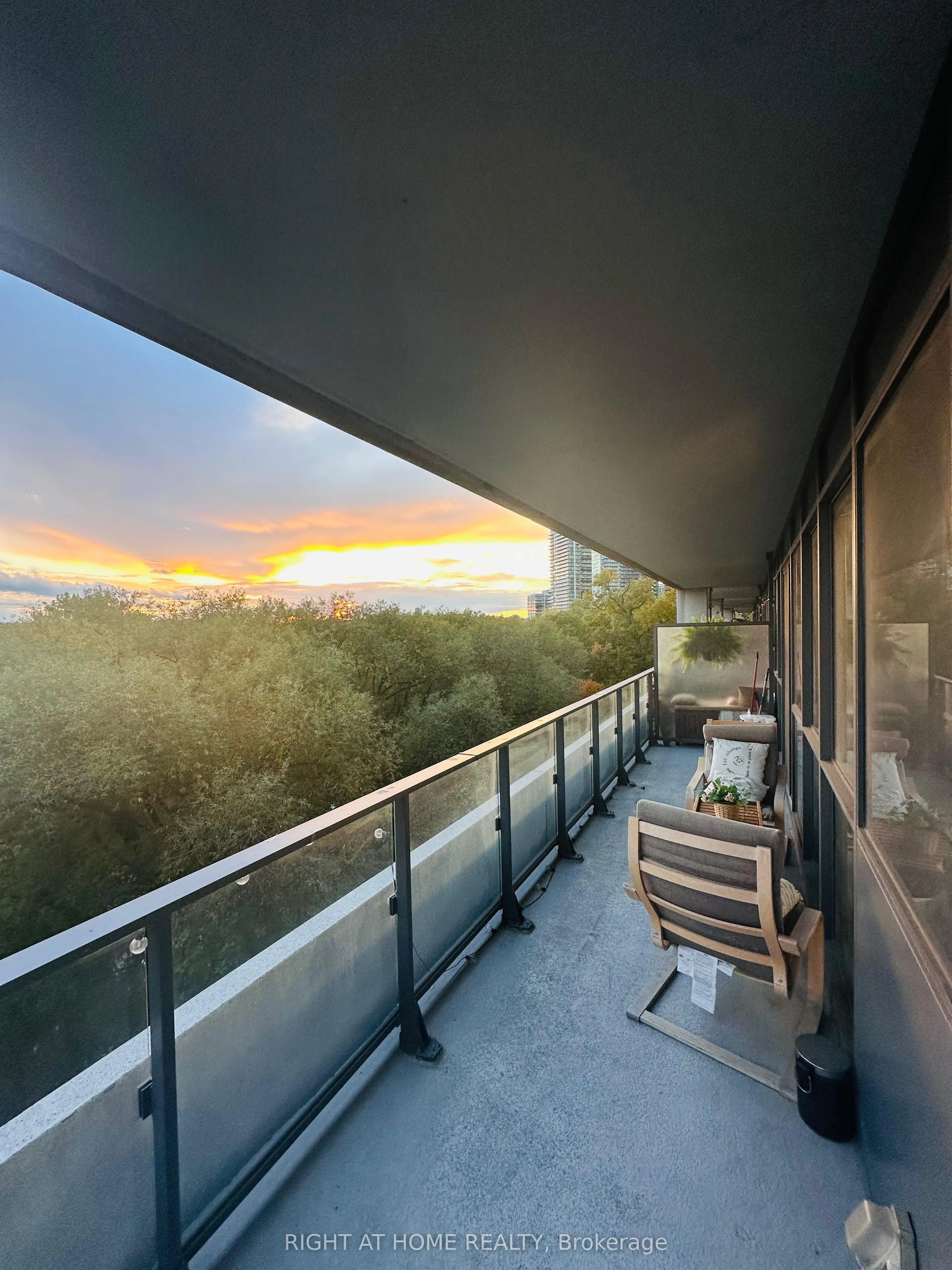 10 Park Lawn Road, #506