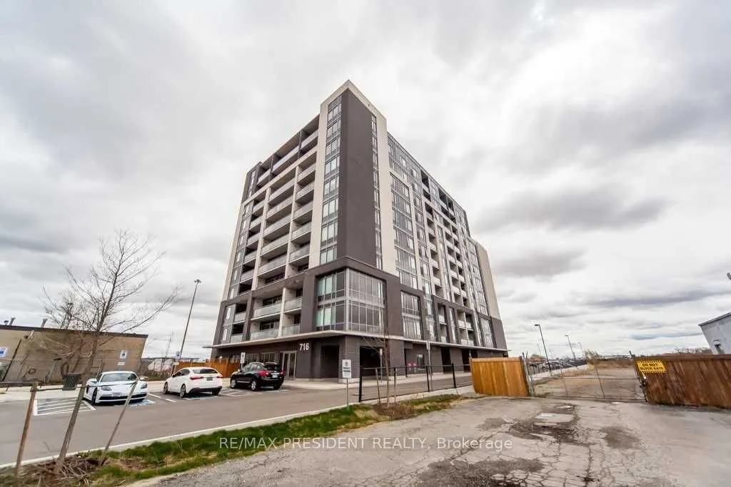 716 Main Street E, #303