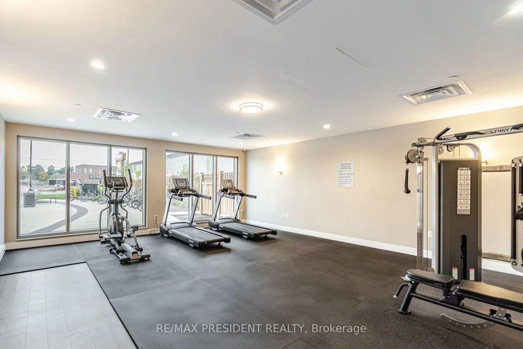 716 Main Street E, #303