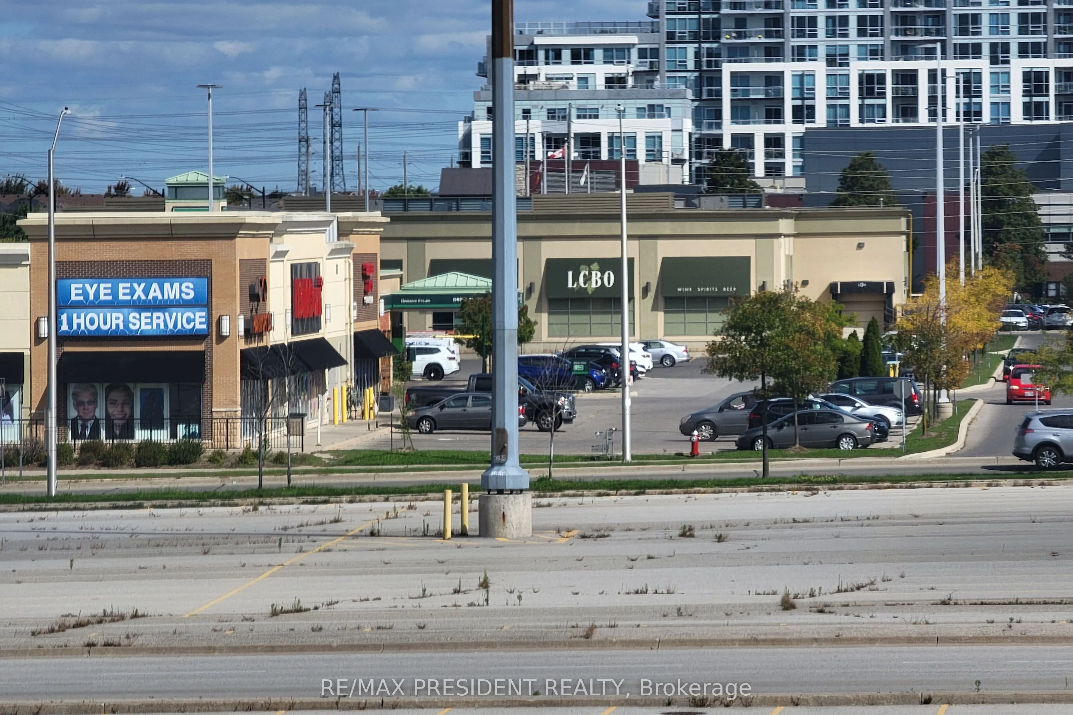 716 Main Street E, #303