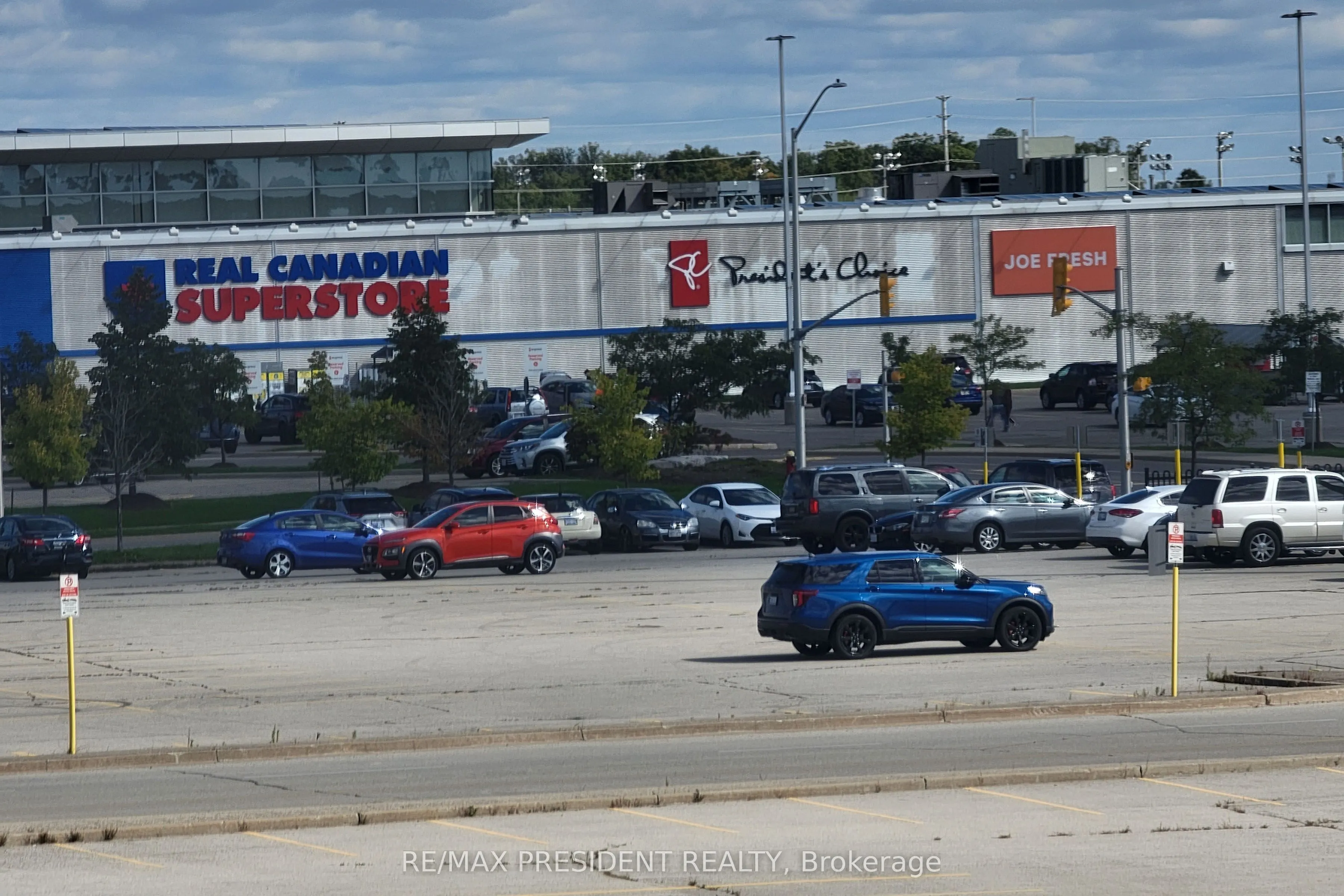 716 Main Street E, #303