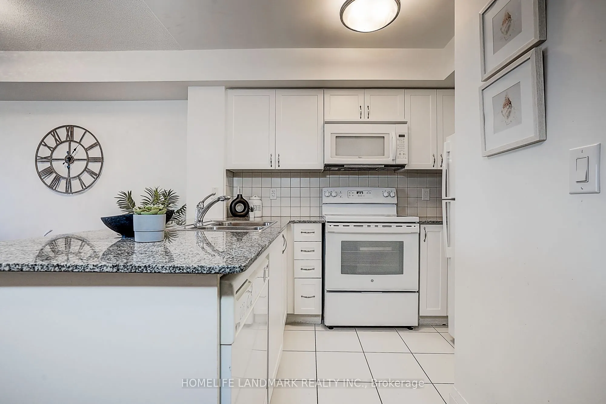 1070 Sheppard Avenue W, #716