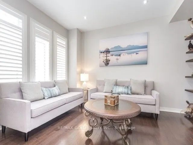 36 Haverstock Crescent