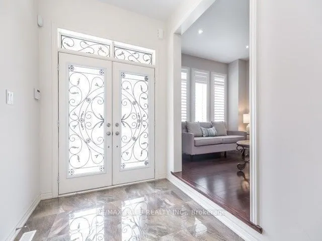 36 Haverstock Crescent