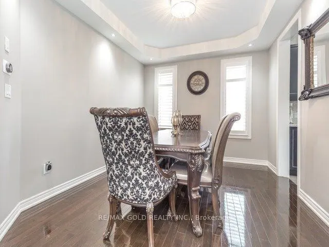 36 Haverstock Crescent