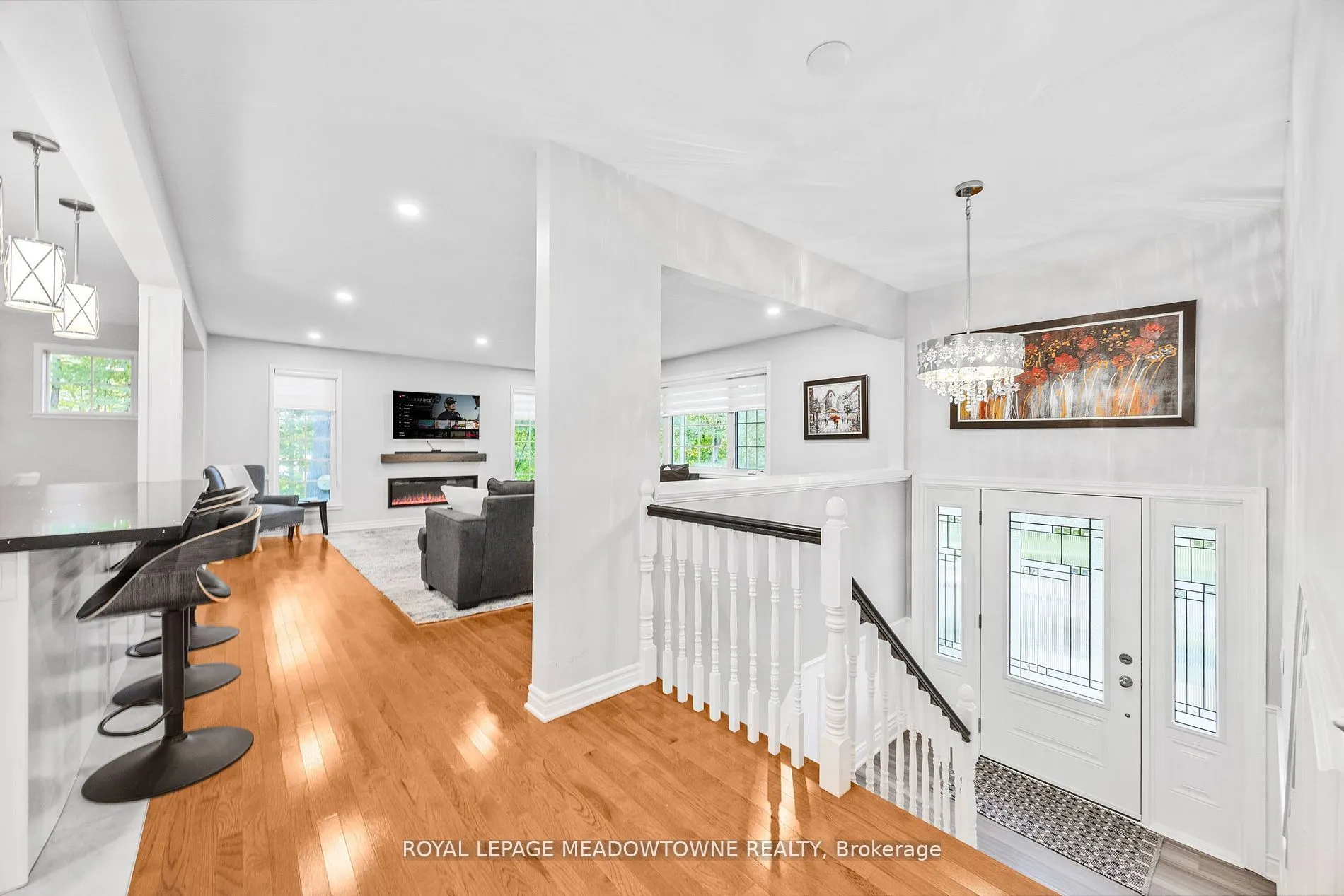 106 Campbell Avenue E