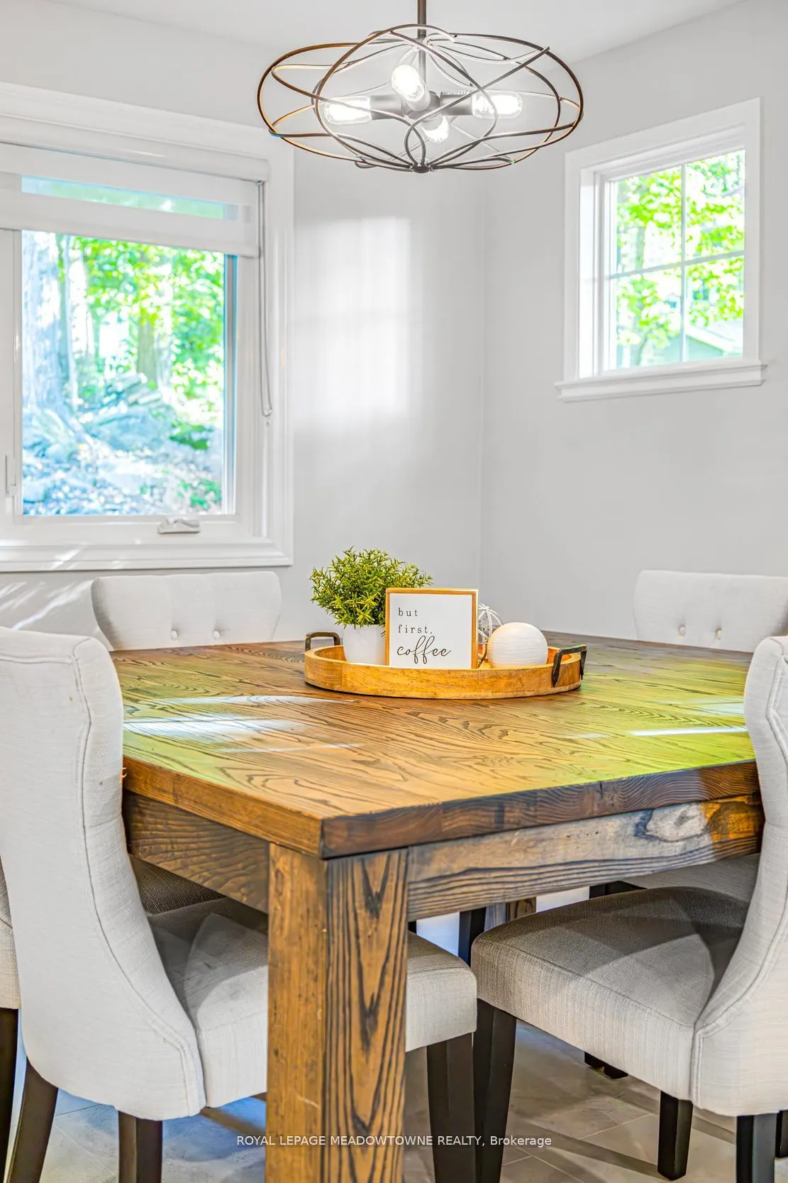 106 Campbell Avenue E